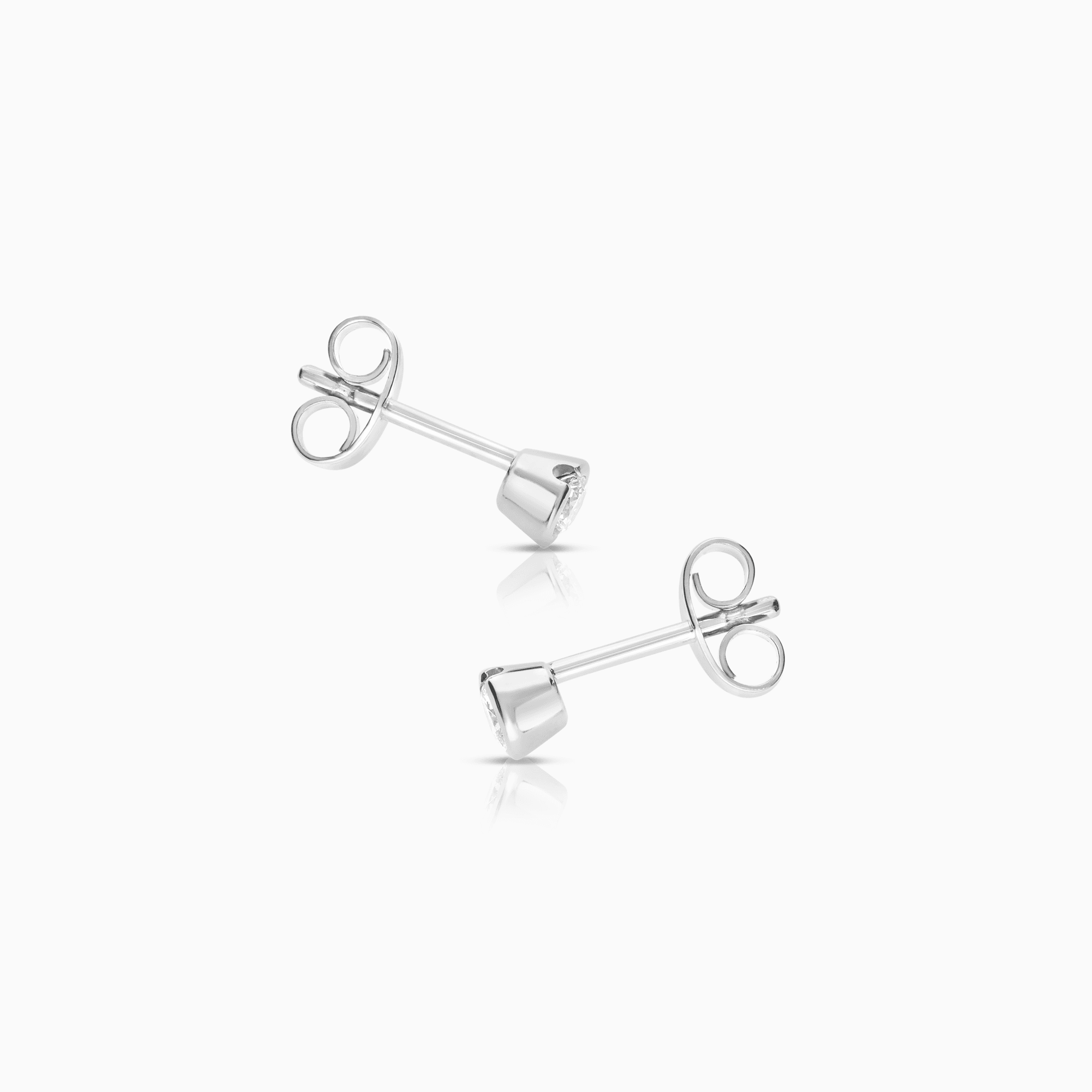 Solitaire earrings diamonds 0.24ct 18K white gold