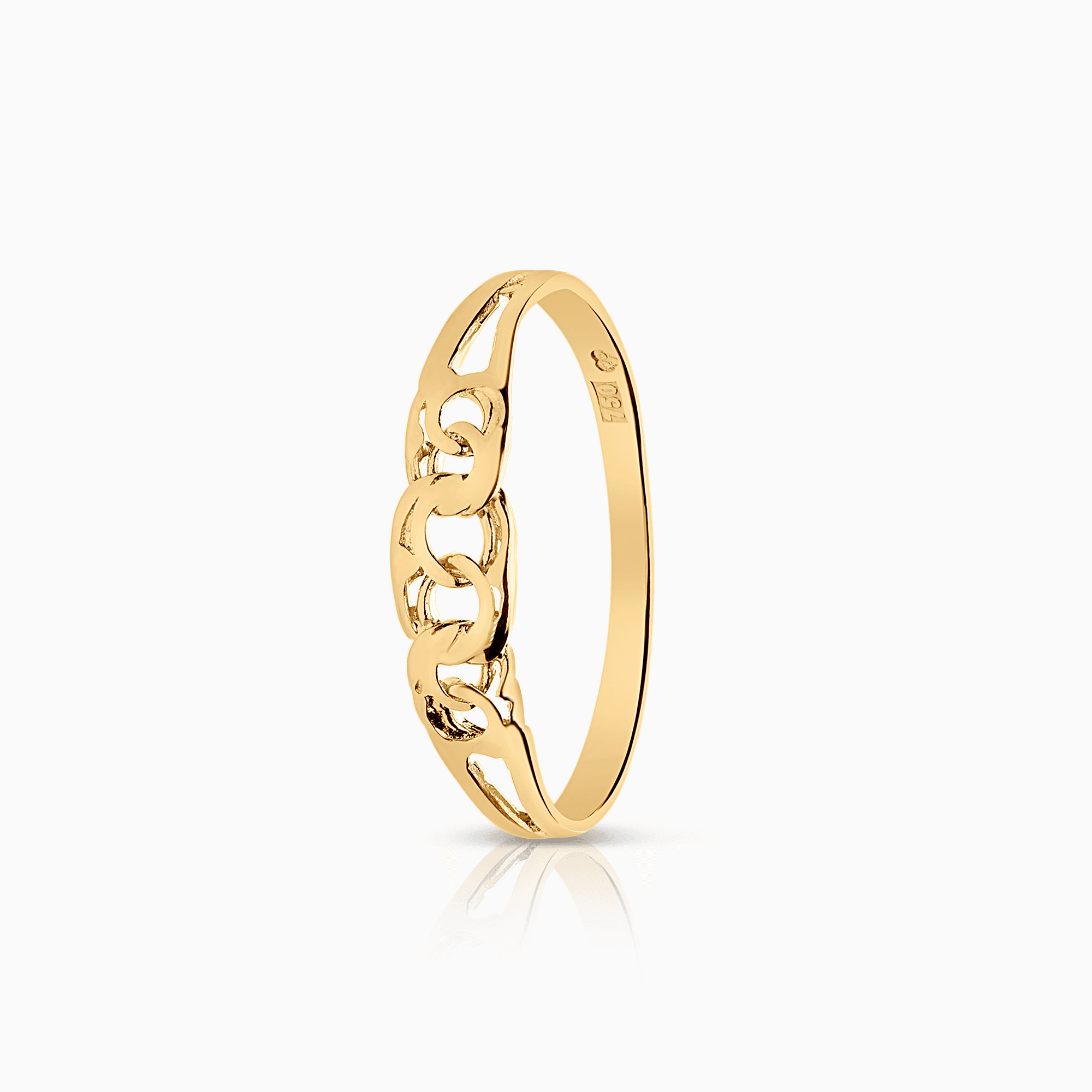 Bismarck Ring 0.98g 18K Gold