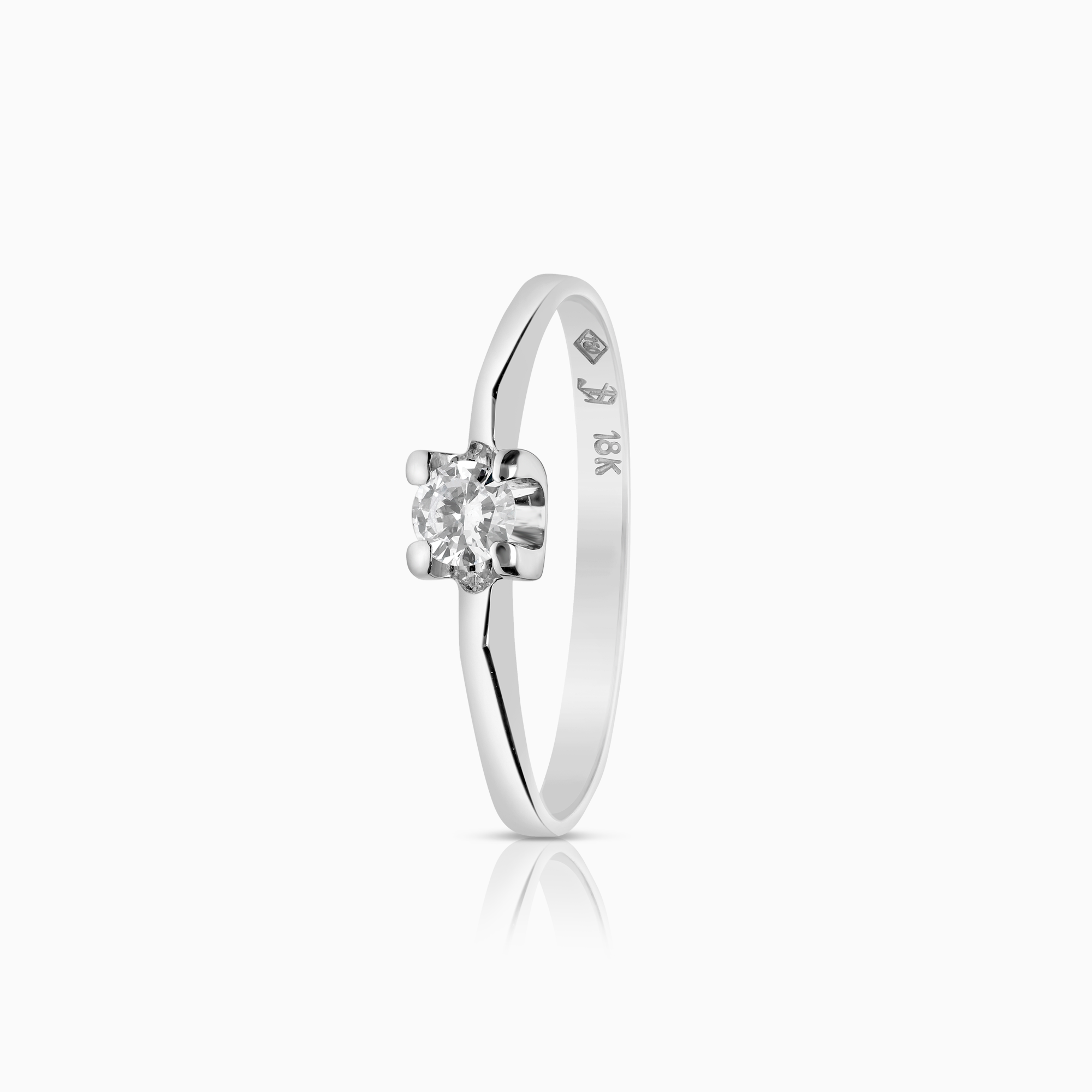 Solitaire-ring 0,13ct 18K hvitt gull