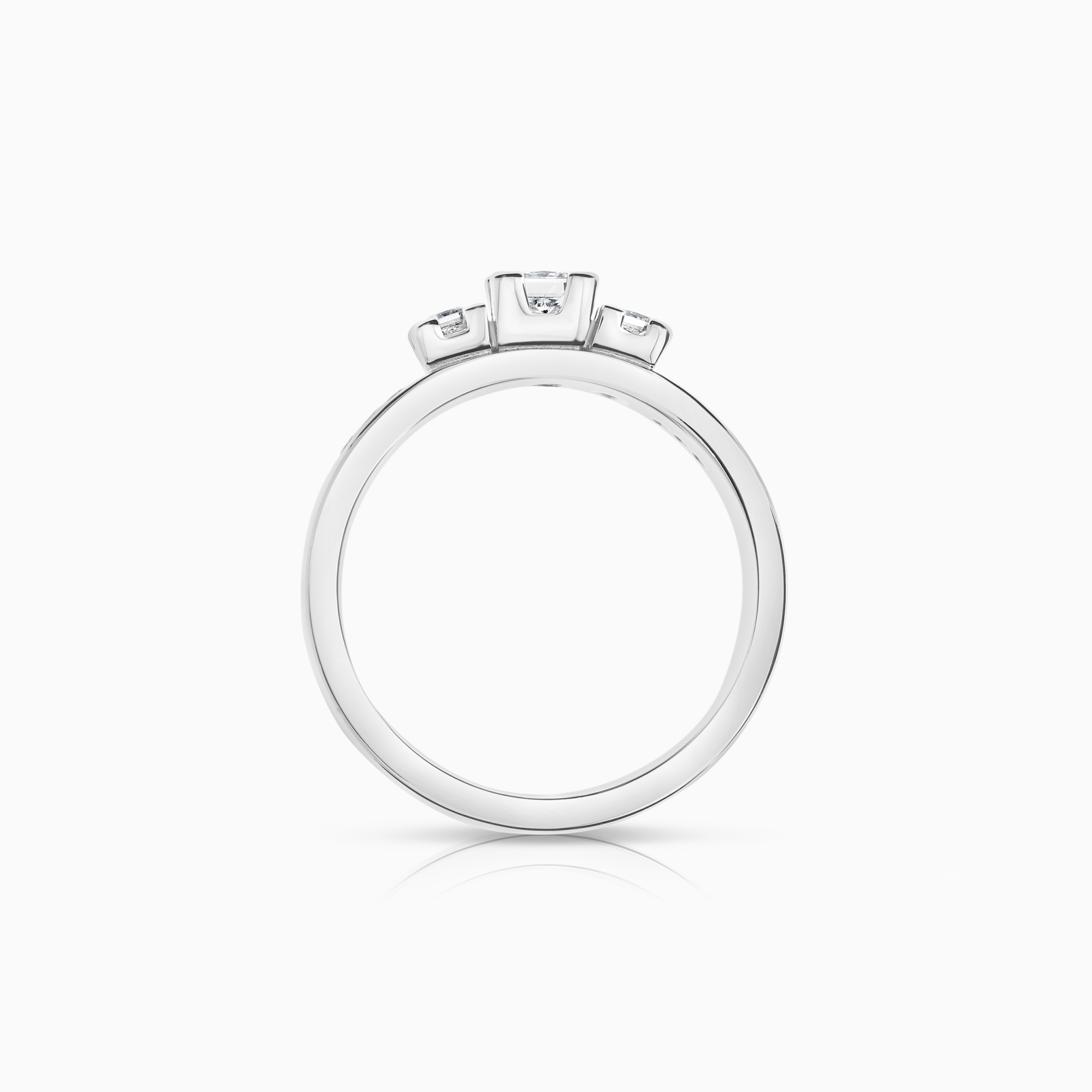 Three-stone ring 0.40ct 18K white gold