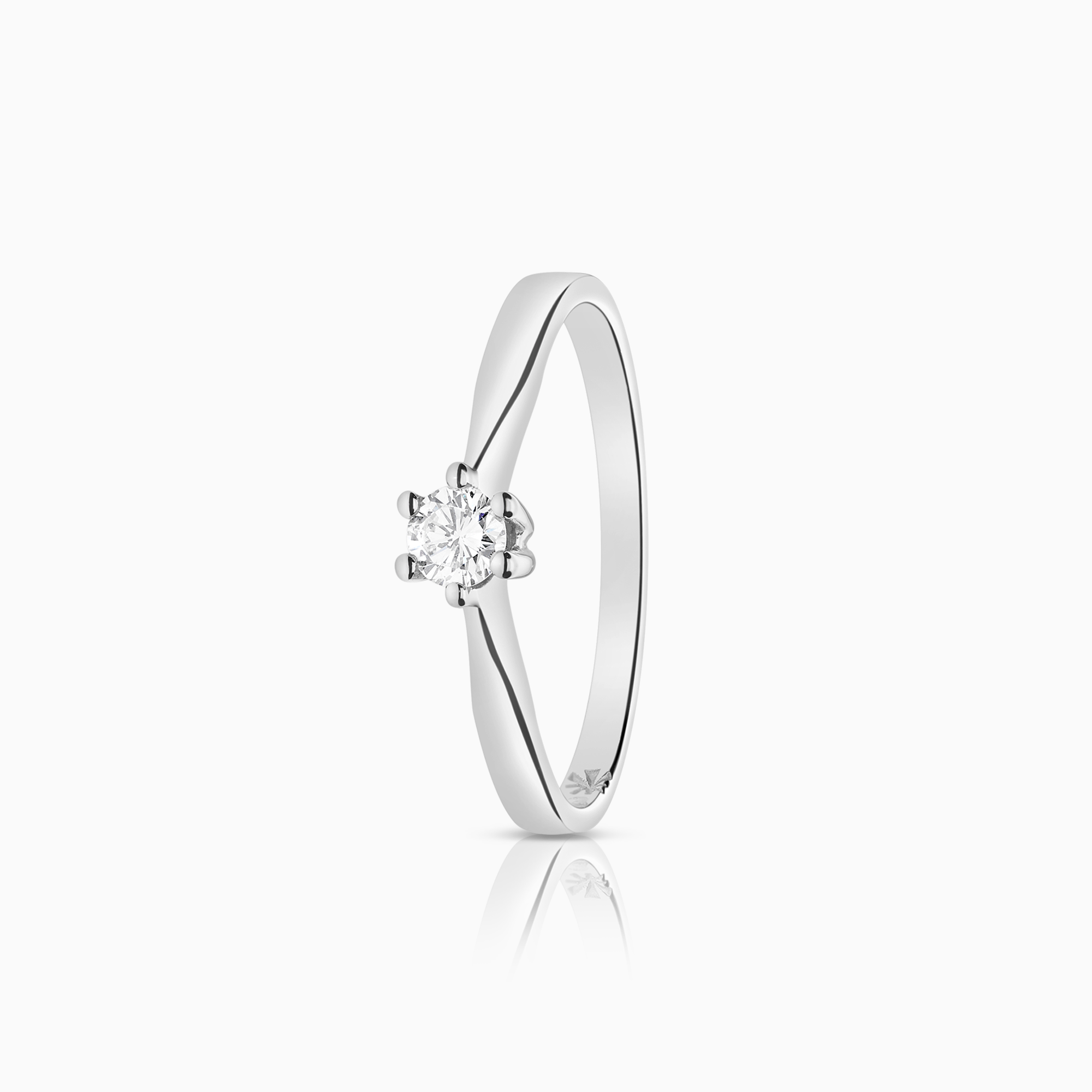 Solitaire ring 0.15ct 18K white gold