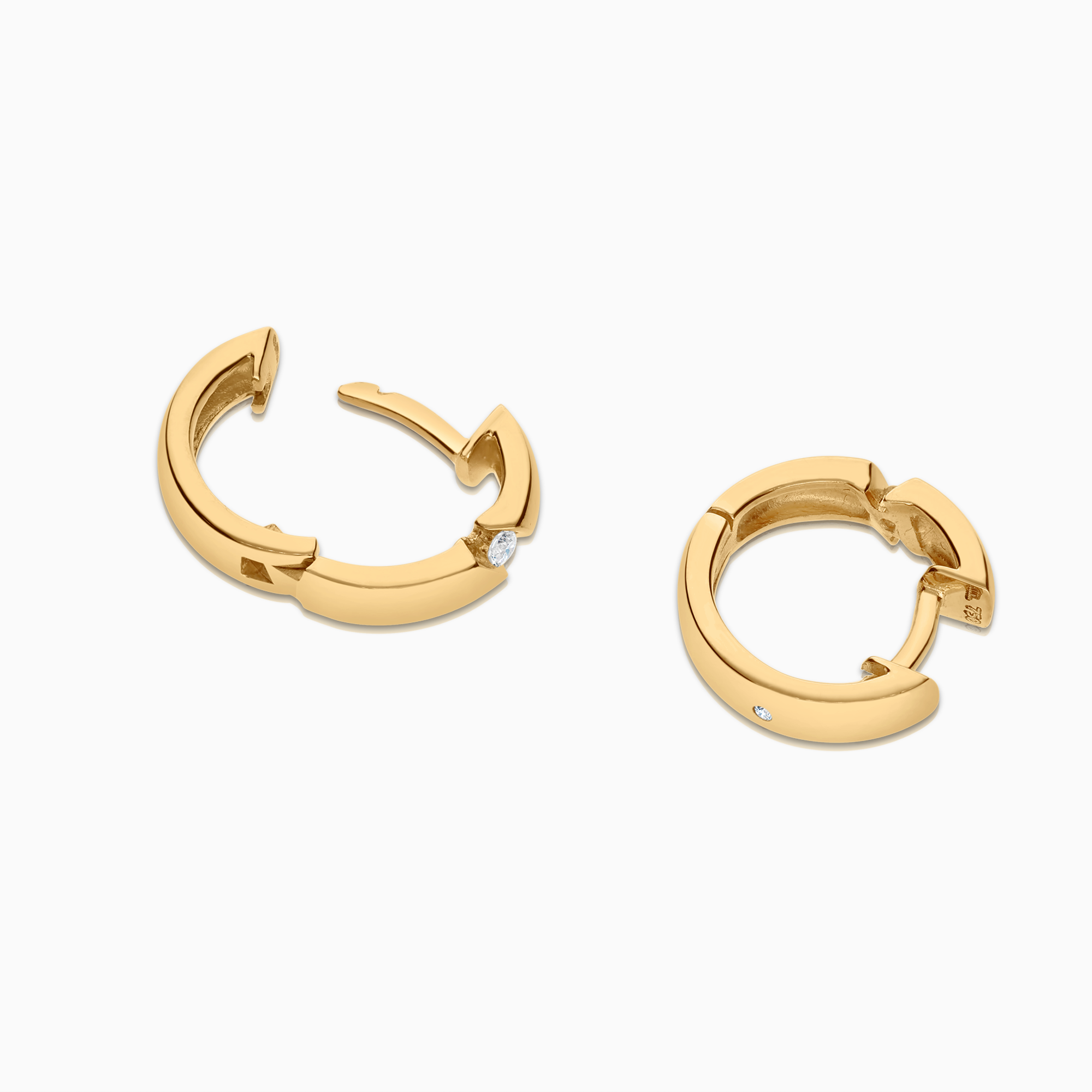 Diamond earrings 0.10ct 18K gold