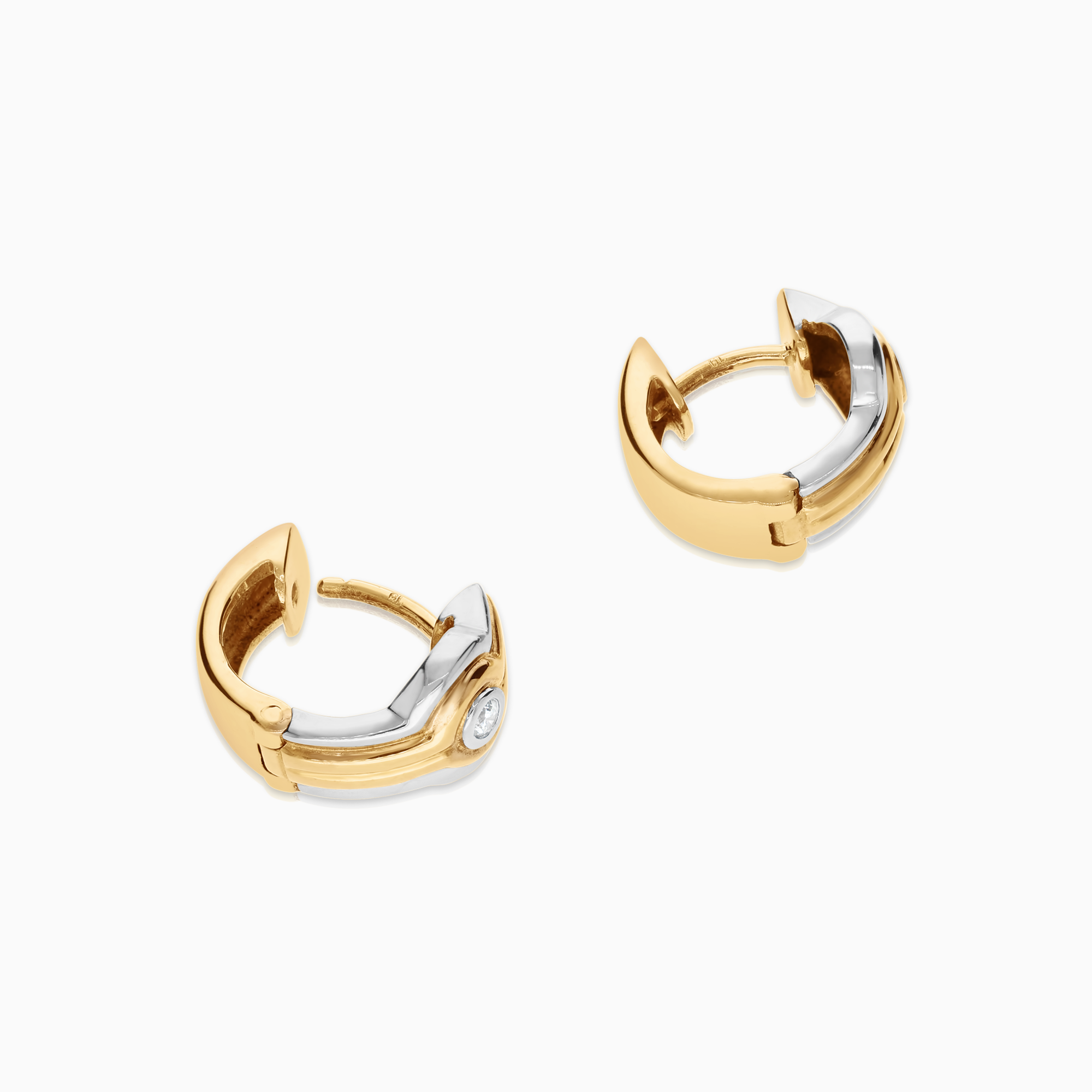 Diamond earrings 0.06ct 18K gold/white gold