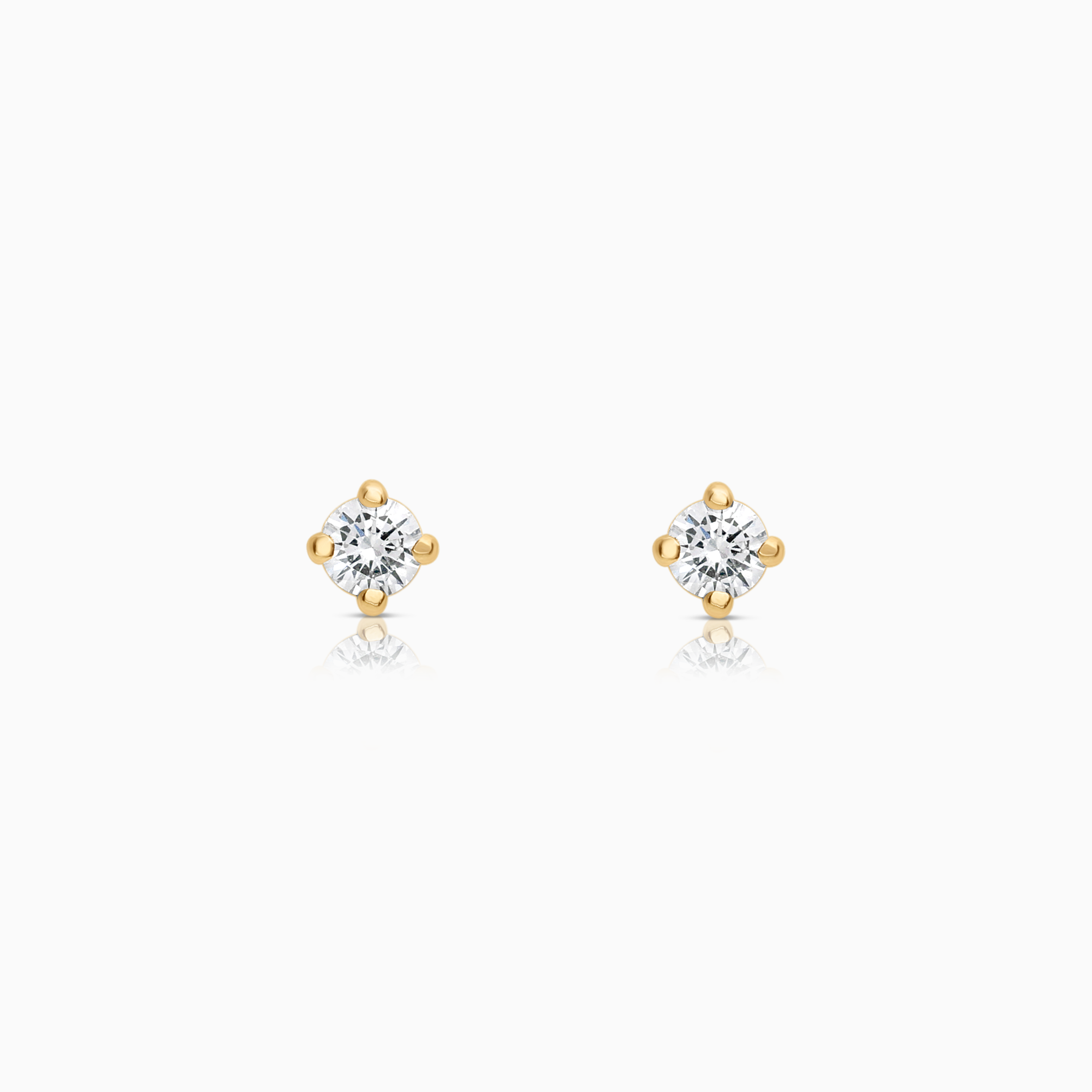 Solitaire earrings 0.08ct 18K gold