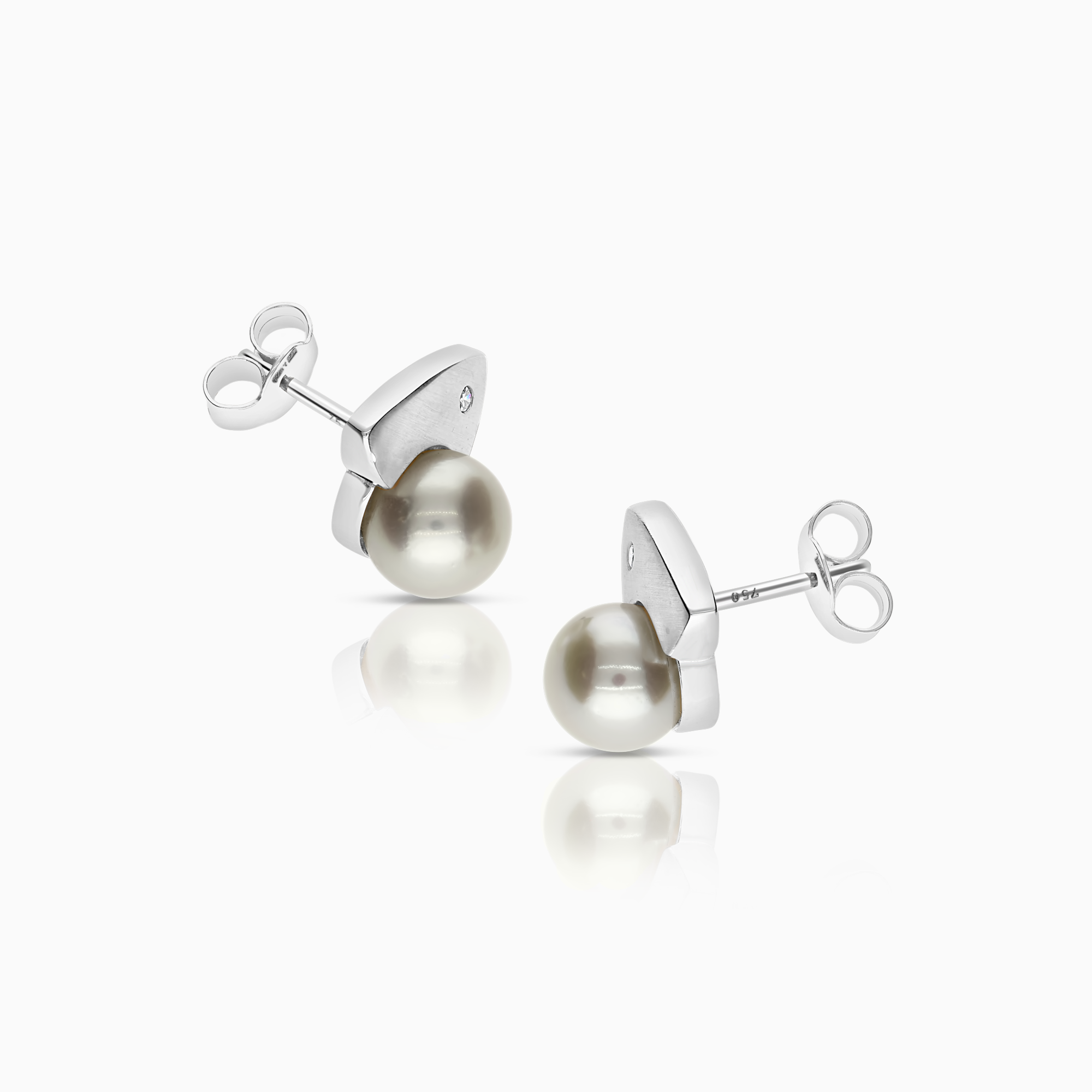 Diamantörhängen med pärlor 0,02ct 18K vitguld