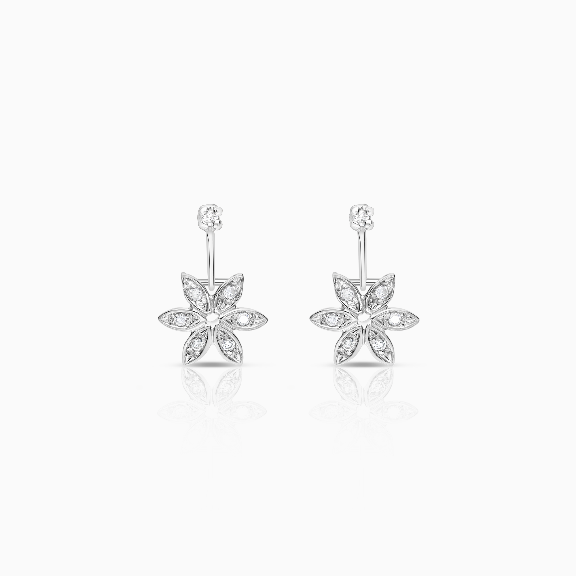 Diamantörhängen blomma 0,16ct 18K vitguld