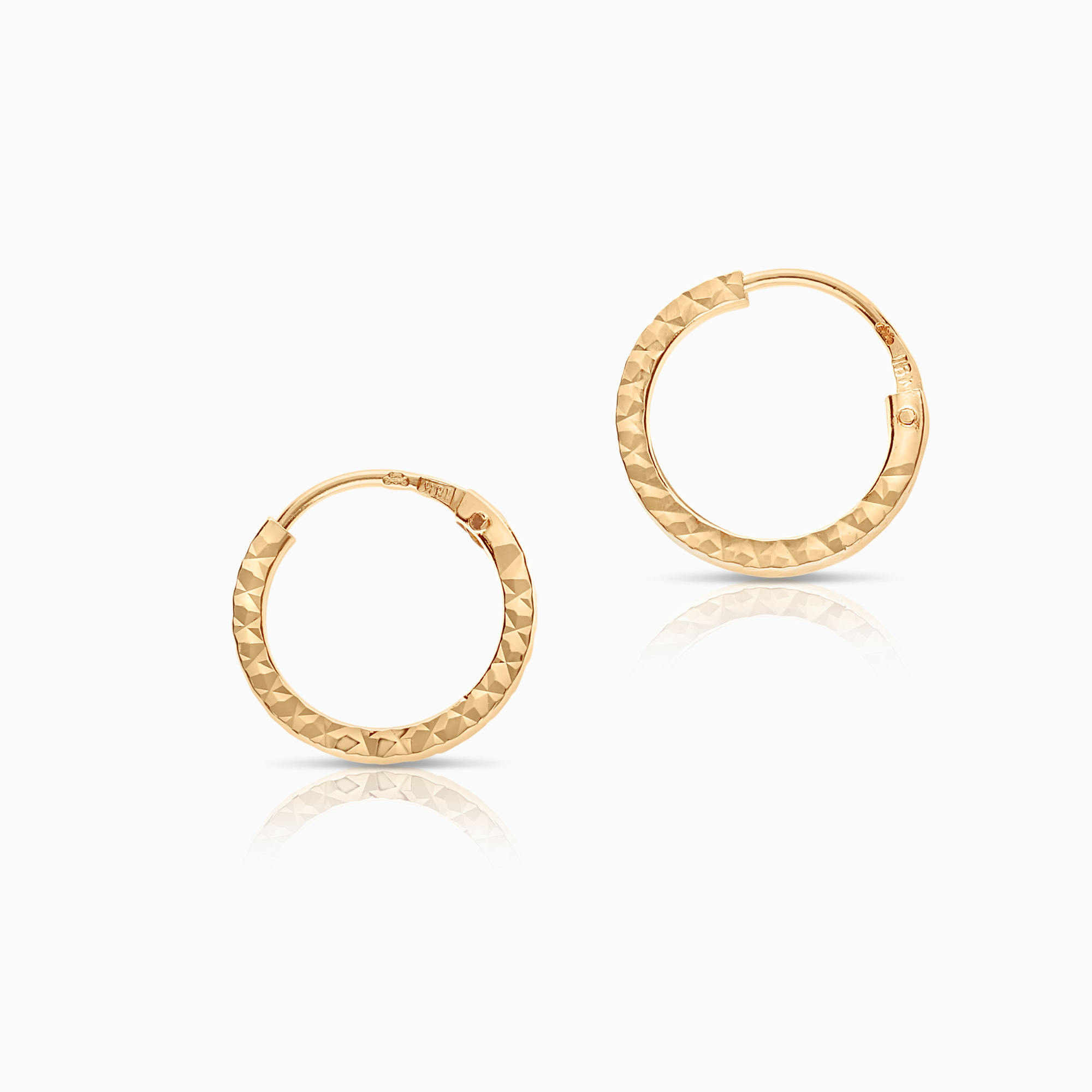 Gold hoop earrings 0.35g 18K gold