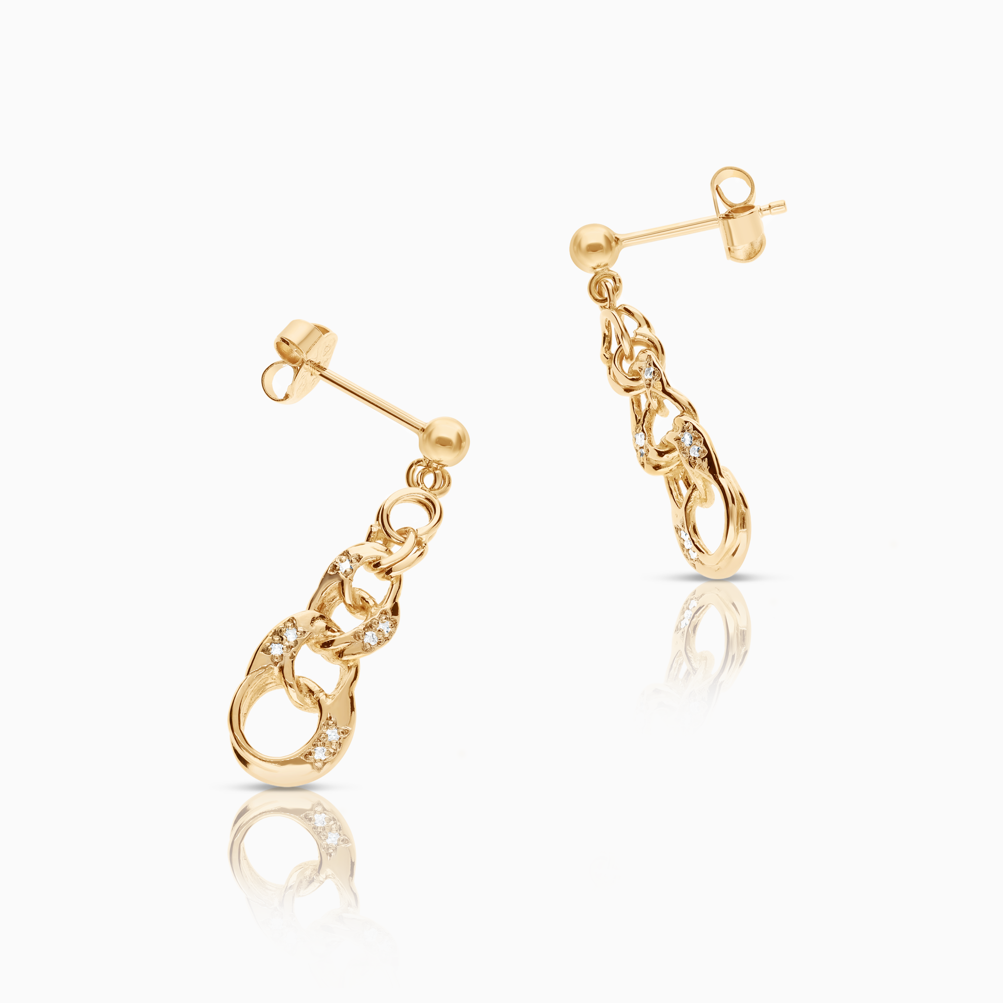 Bismarck Diamond Earrings 0.03ct 18K Gold
