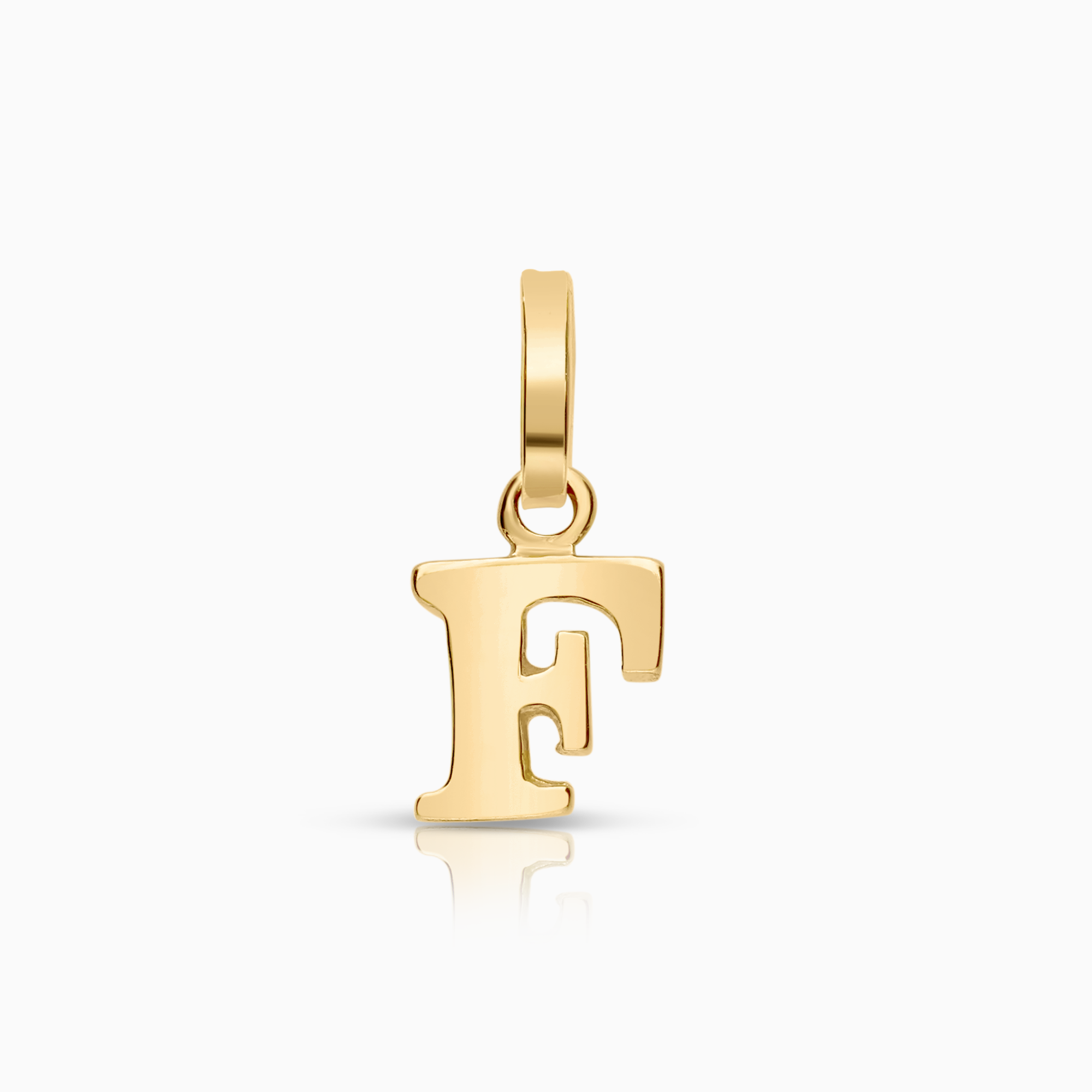 Pendant with letter 0.35g 18K gold.