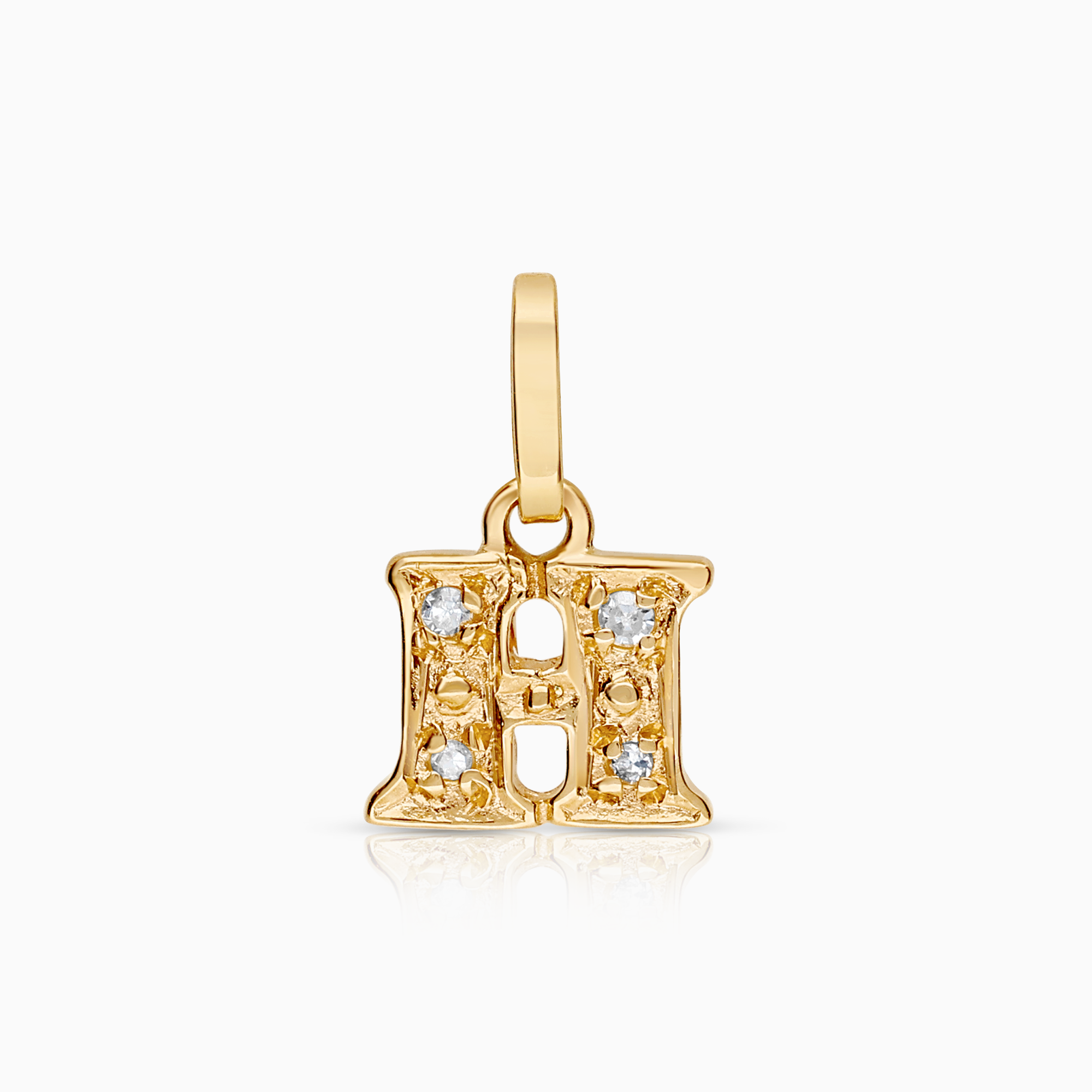 Bokstavshänge 0,02ct 18K guld