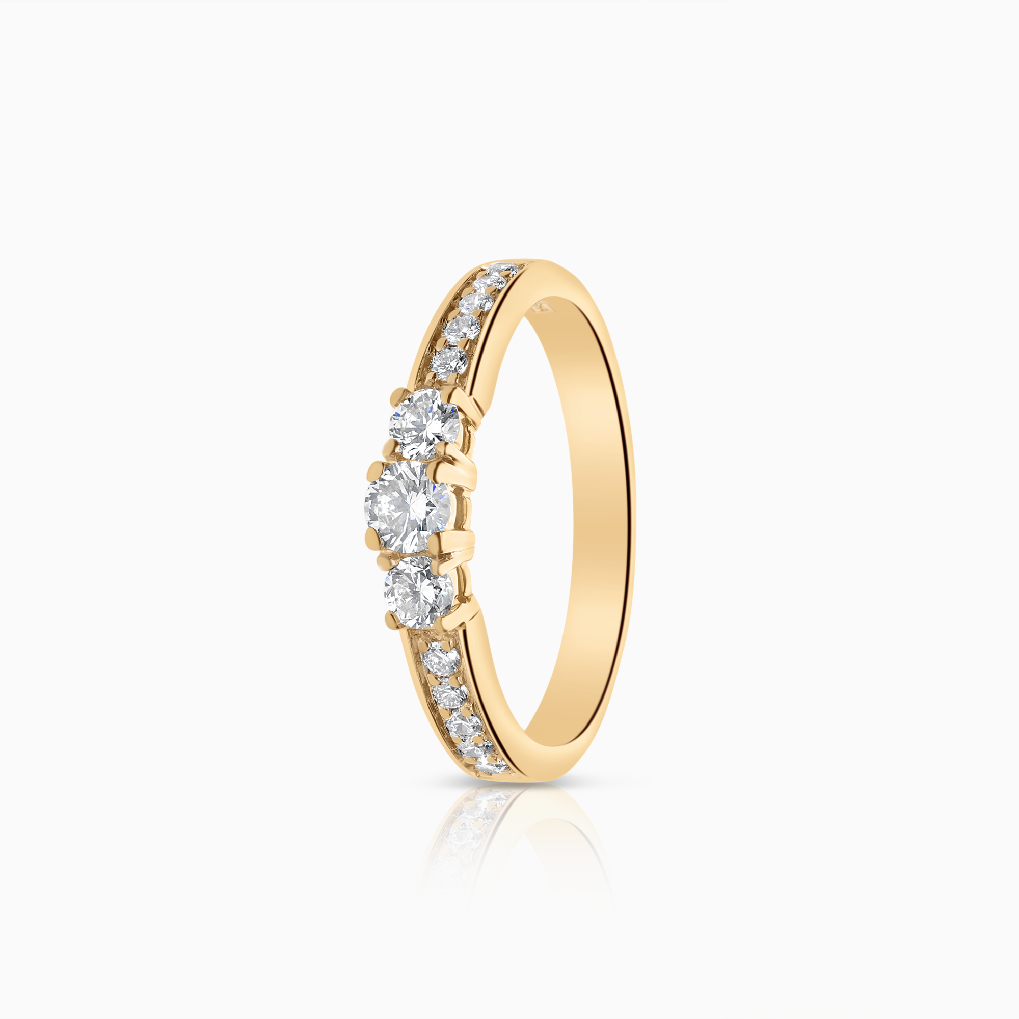 Trestensring 0,55ct 18K gull