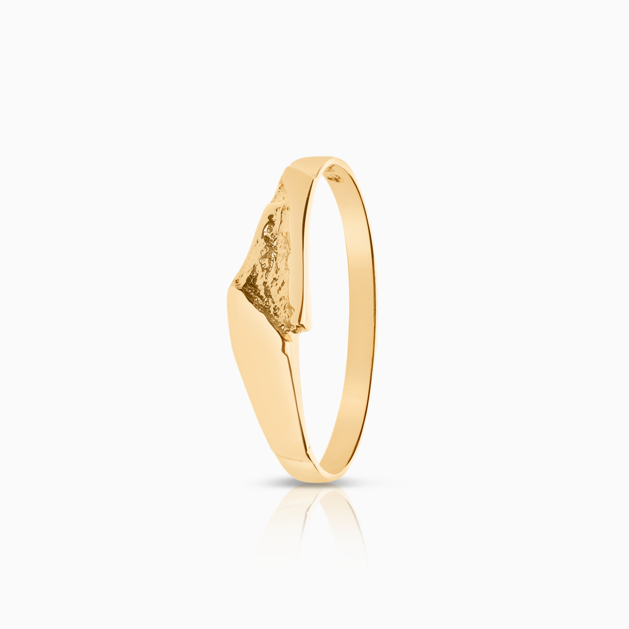 Gold ring 1.27g 18K gold
