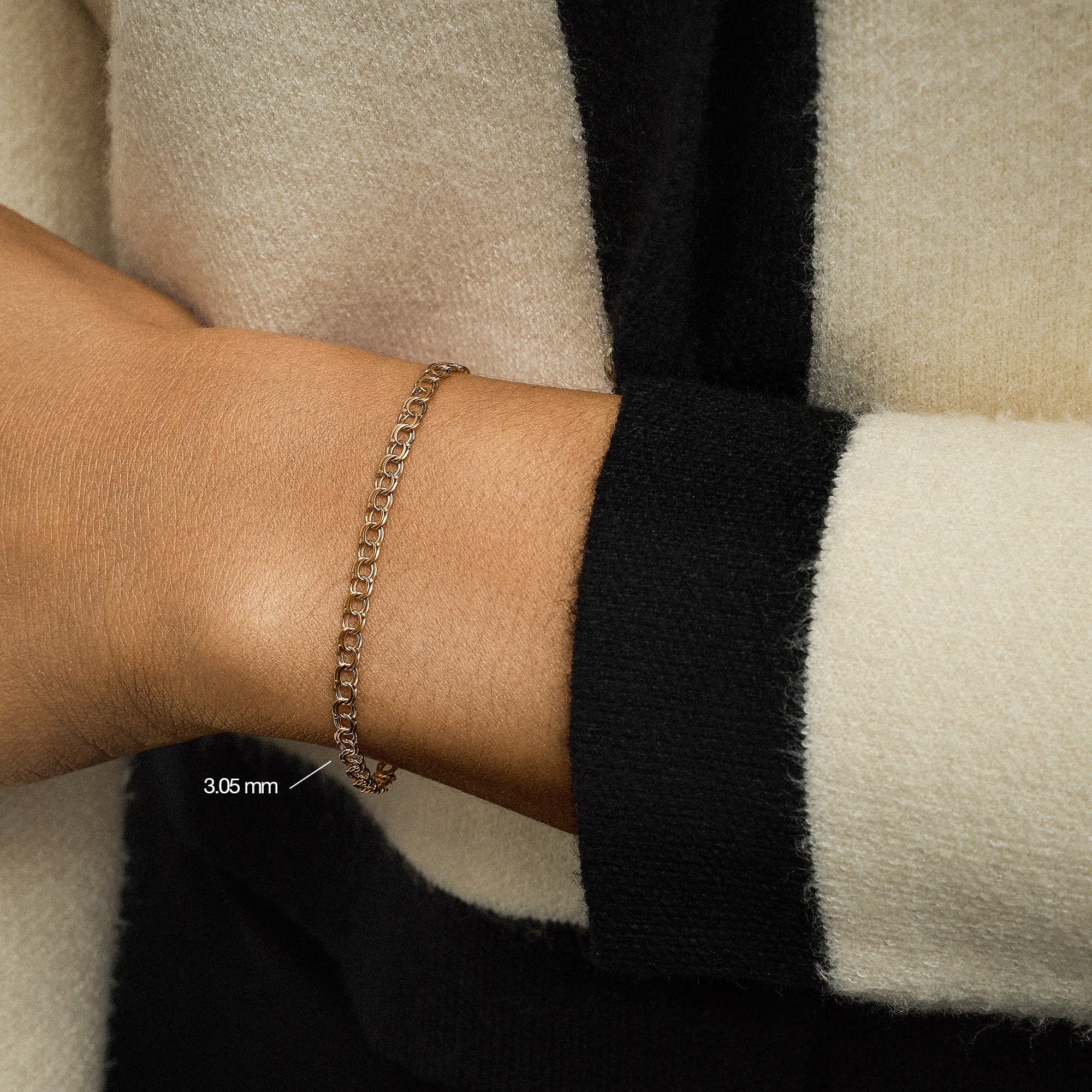 Bismarck bracelet 2.05g 18K gold