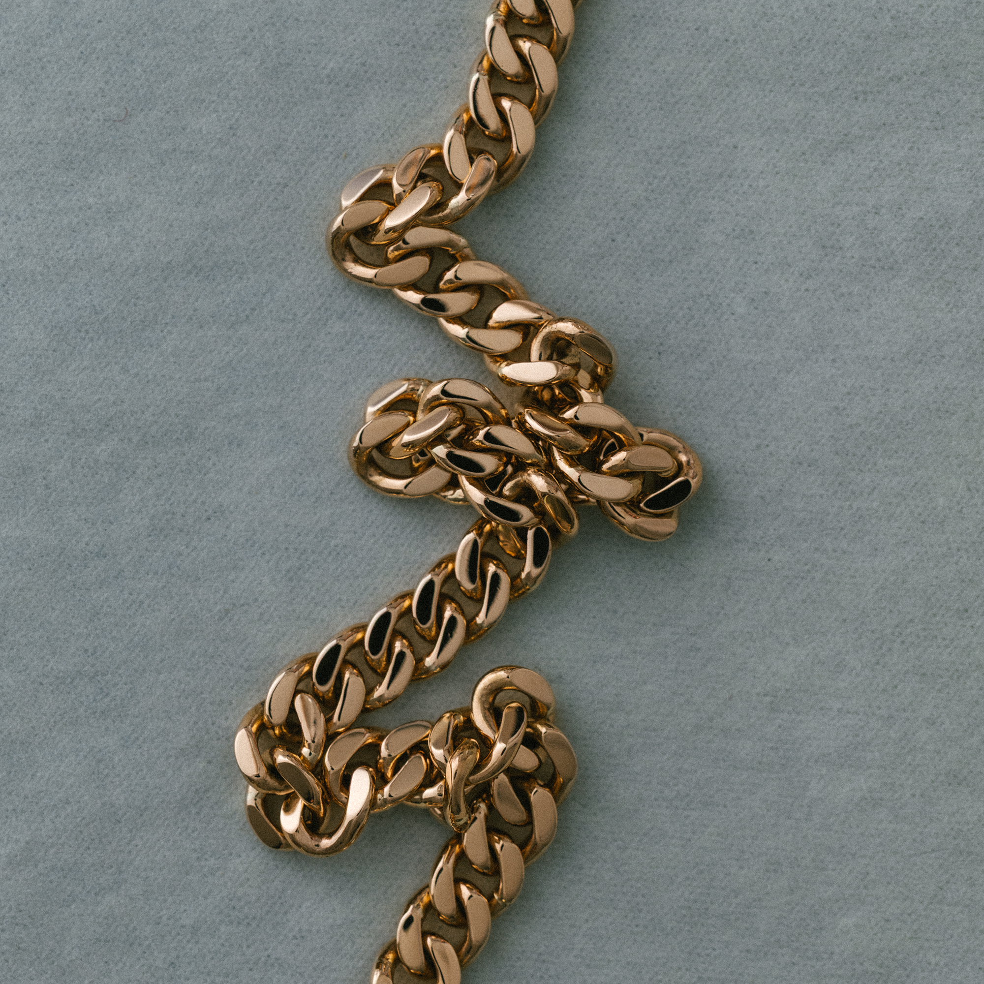 Curb bracelet 20.79g 18K gold