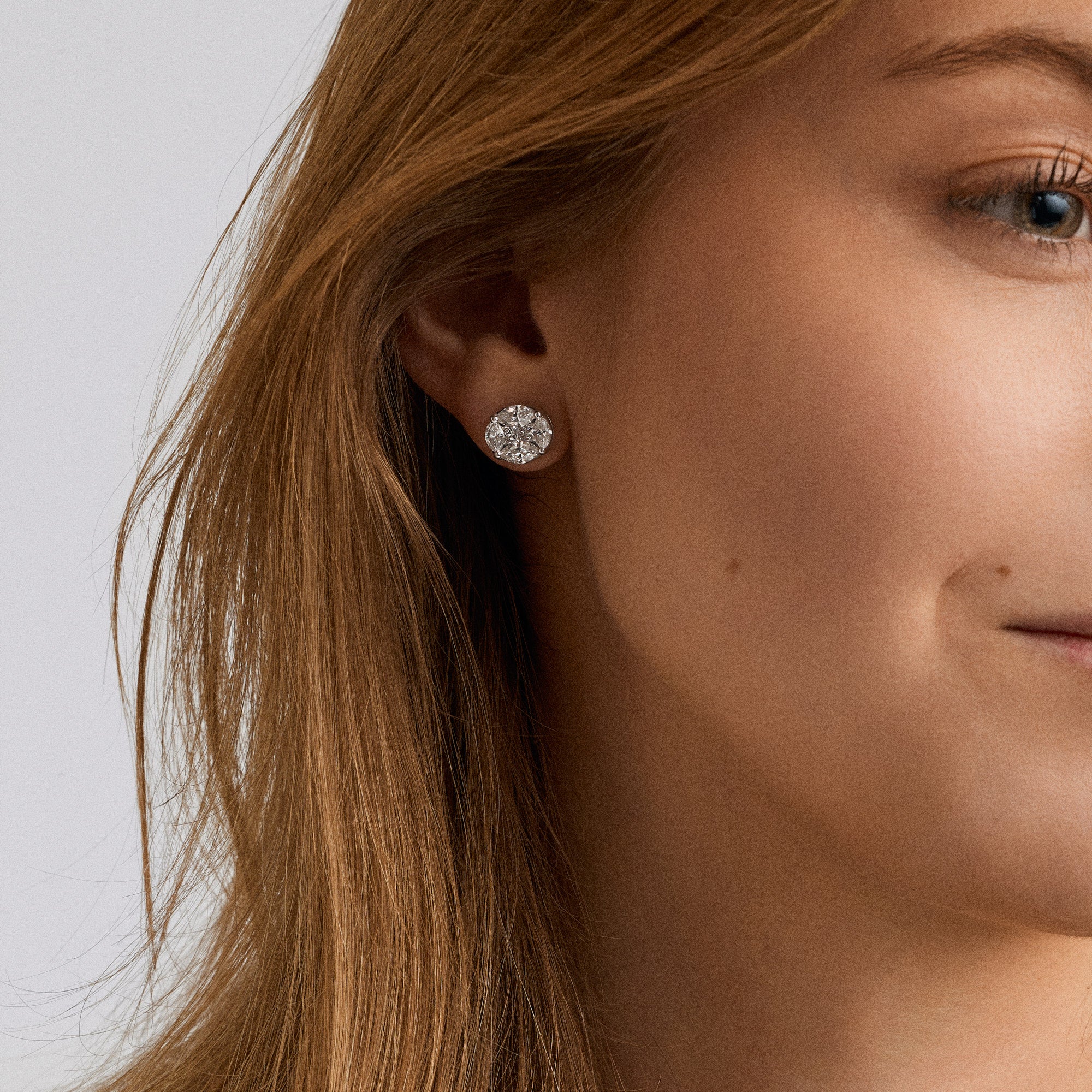 Diamantörhängen 3,00ct 18K