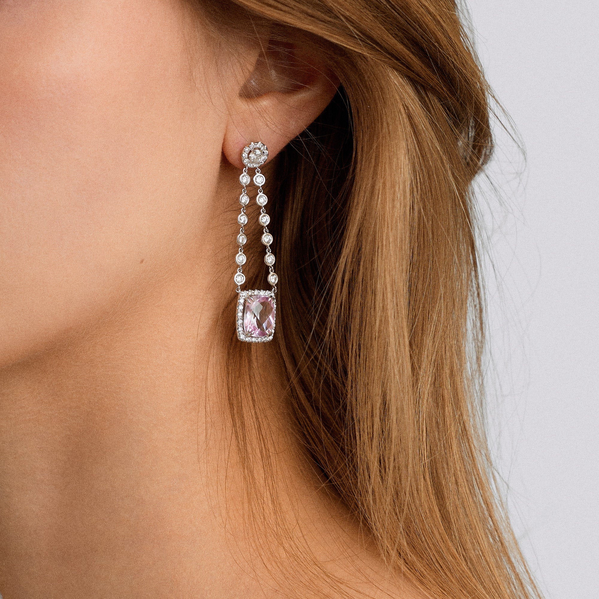 Diamantøredobber med rosa topaser, 1,47 ct, 8,24g 18K hvitt gull