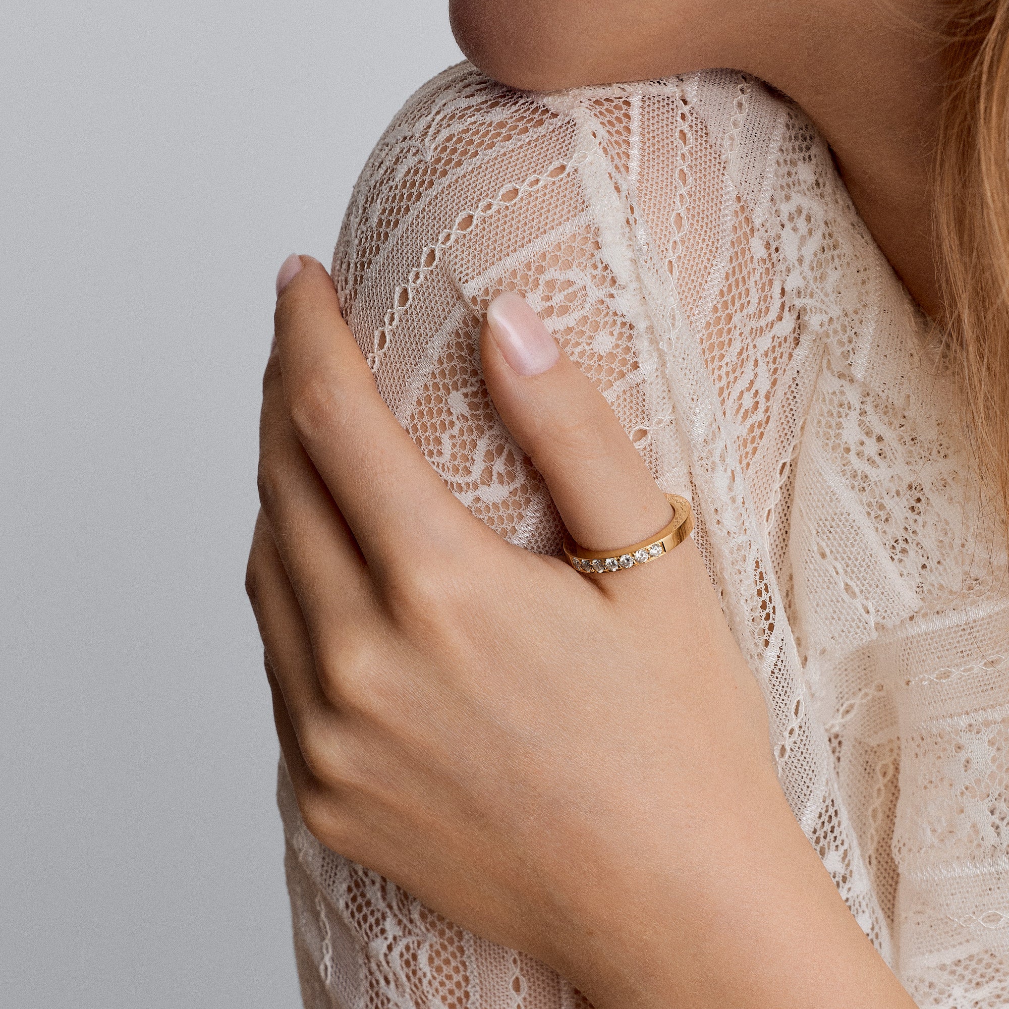 Efva Attling 7 stars signaturring 18K