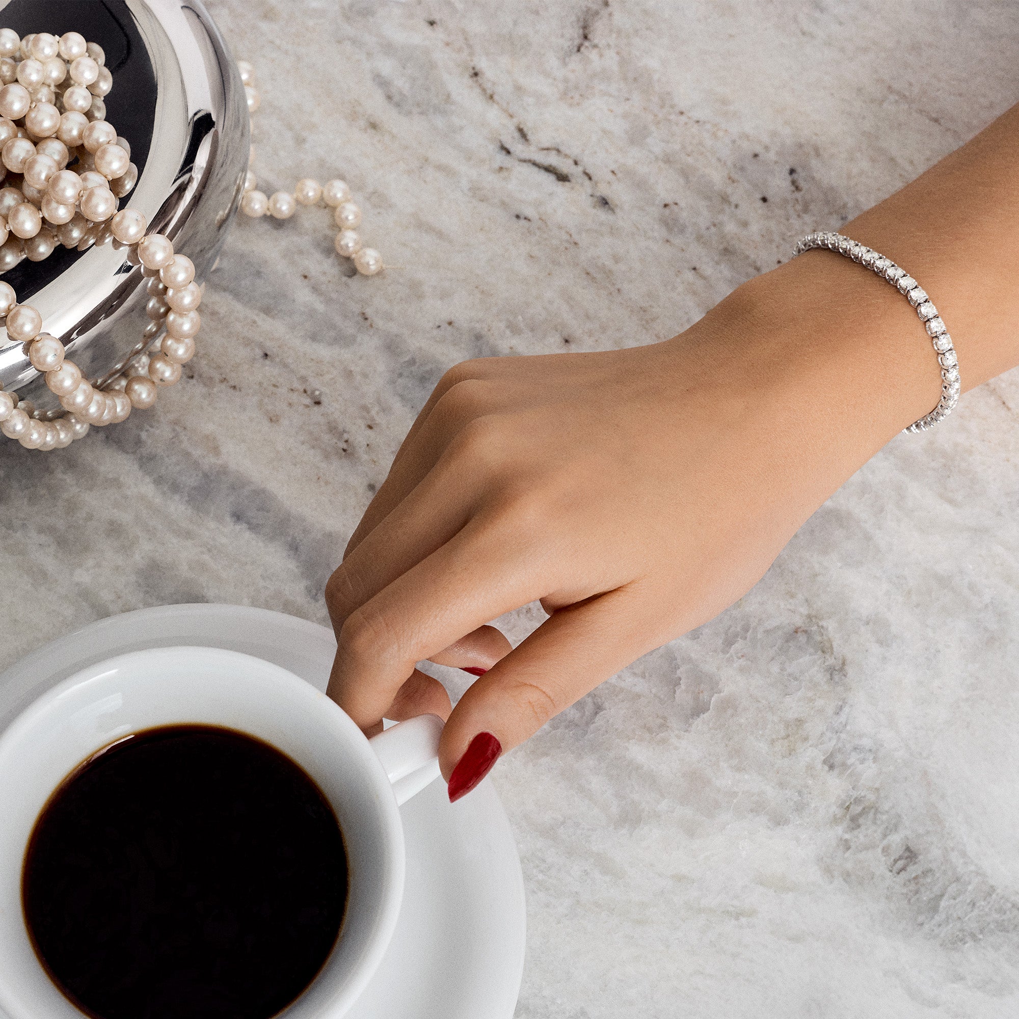 Tennis bracelet 7.10ct 18K white gold