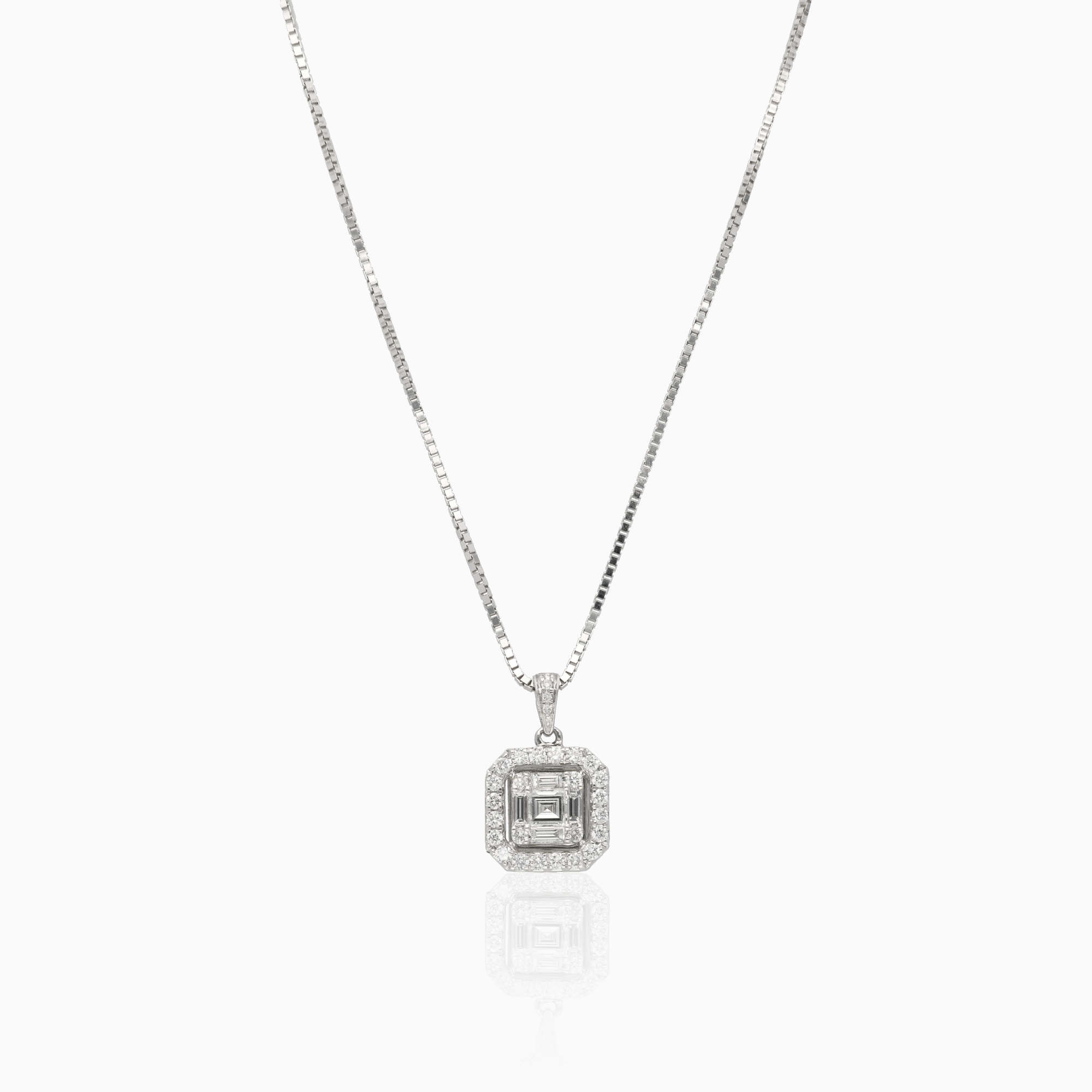 Necklace with diamond pendant 0.82ct 18K