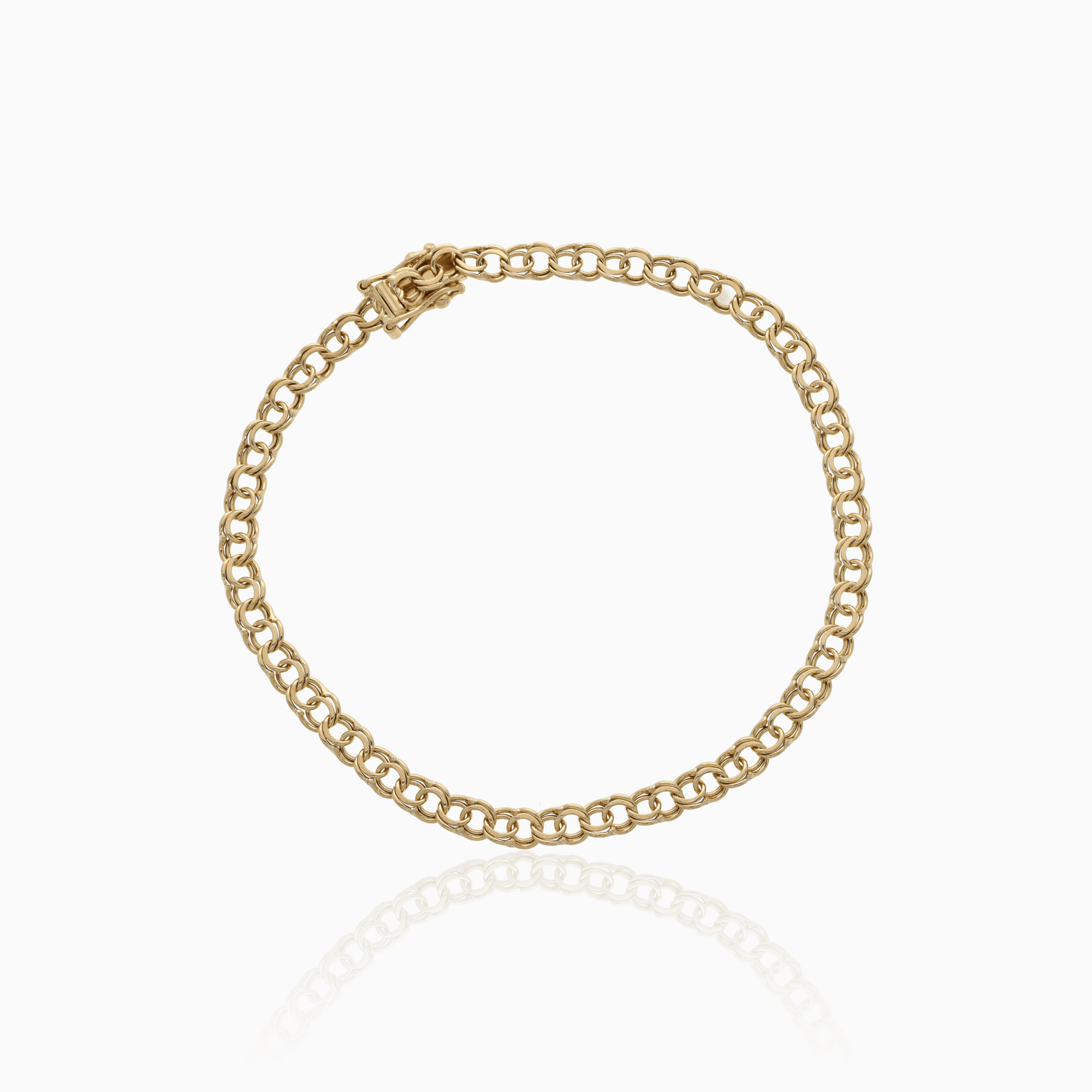 Bismarck Bracelet 5.10g 18K Gold