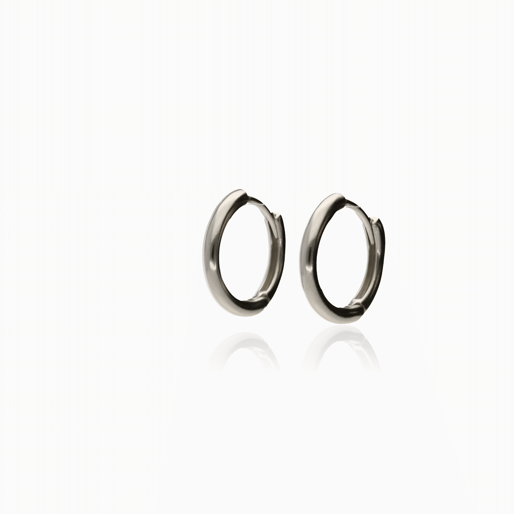 Hoops 1.45g 18K white gold