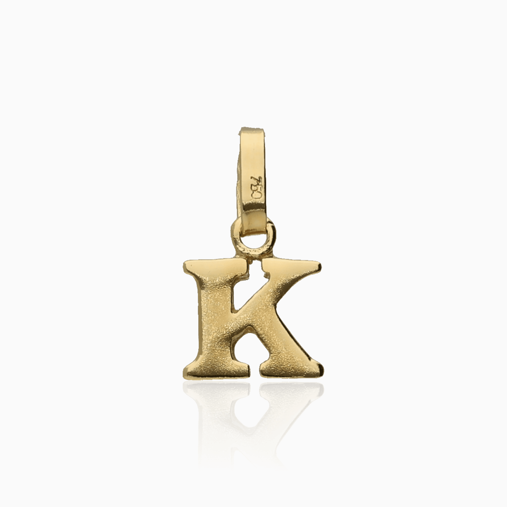 Letter pendant 0.46g 18K gold