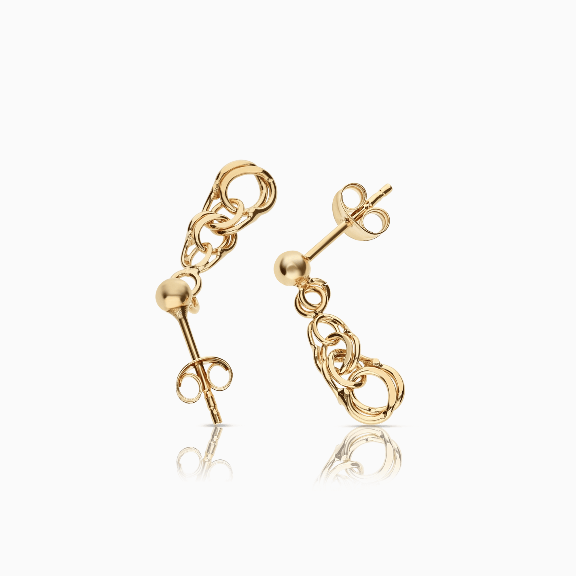 Bismarck earrings 1.32g 18K gold