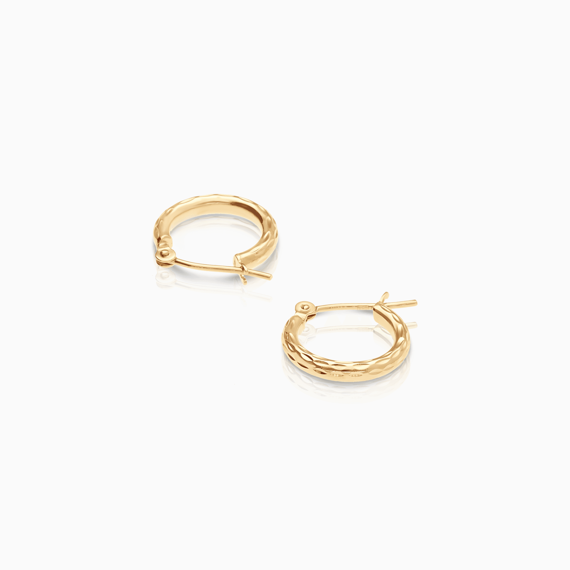 Gold hoop earrings 1.68g 18K gold