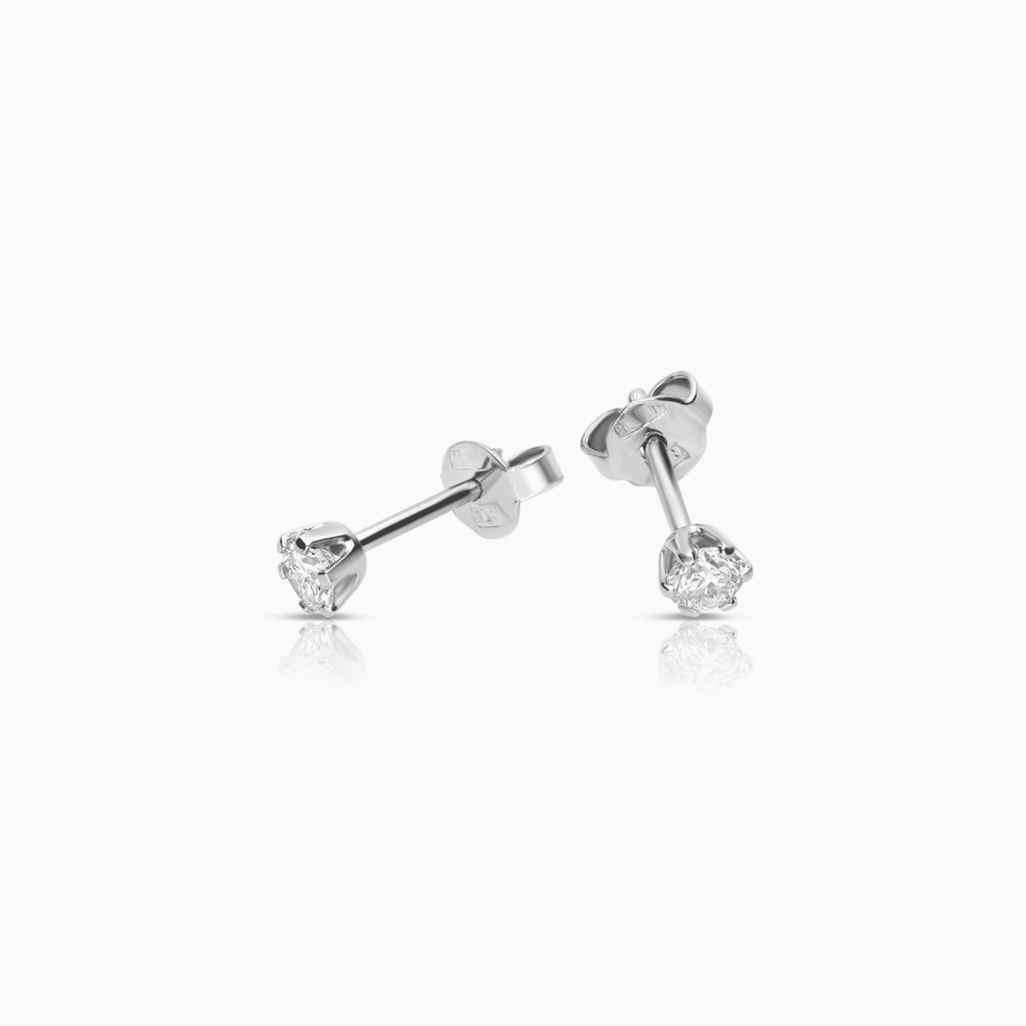 Diamond solitaire earrings 0.30ct 18K white gold