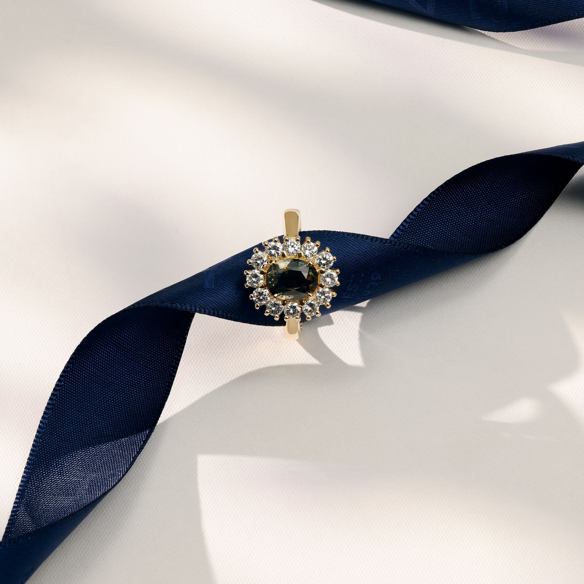 Haloring 0,98ct 18K guld