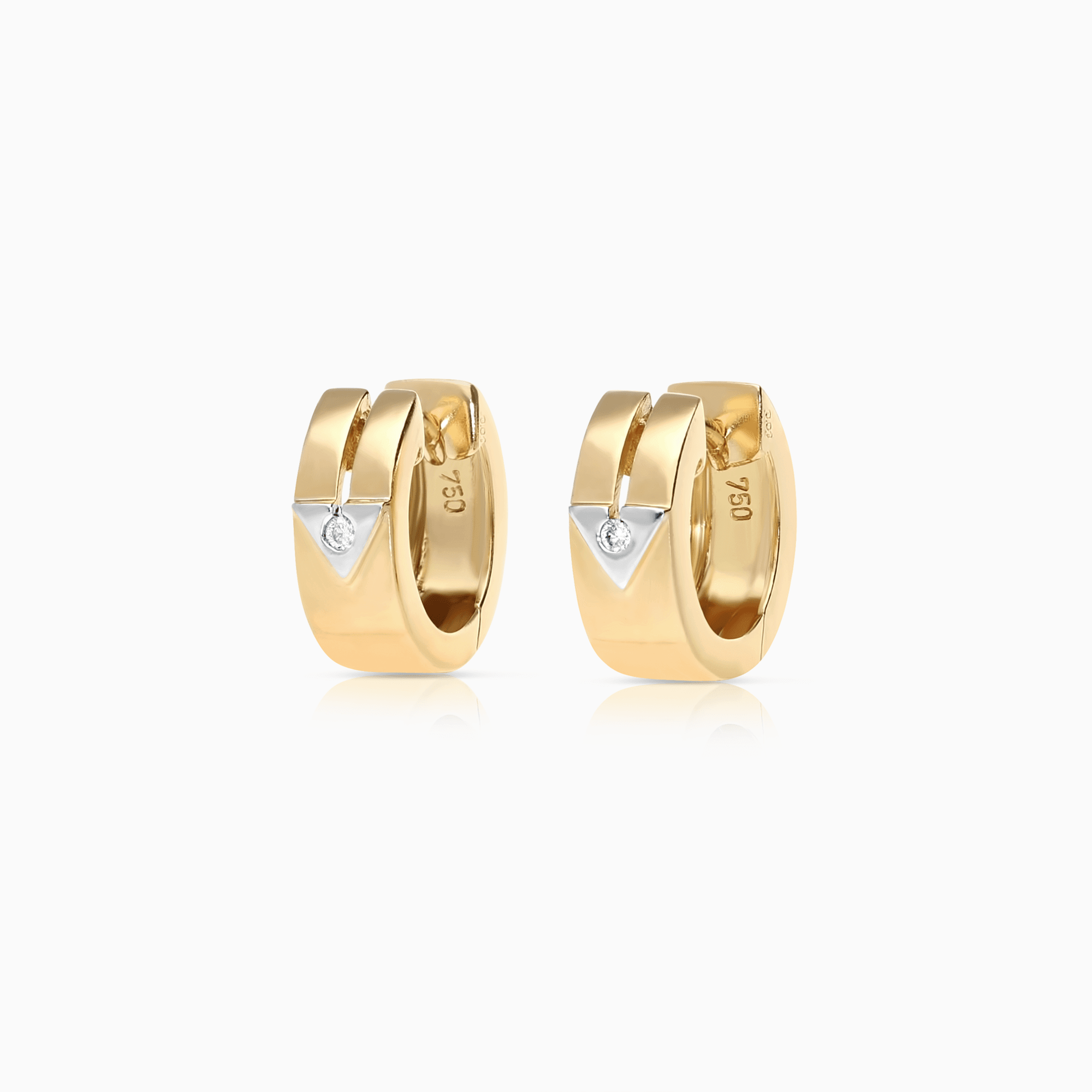 Diamond earrings 0.02ct 18K gold
