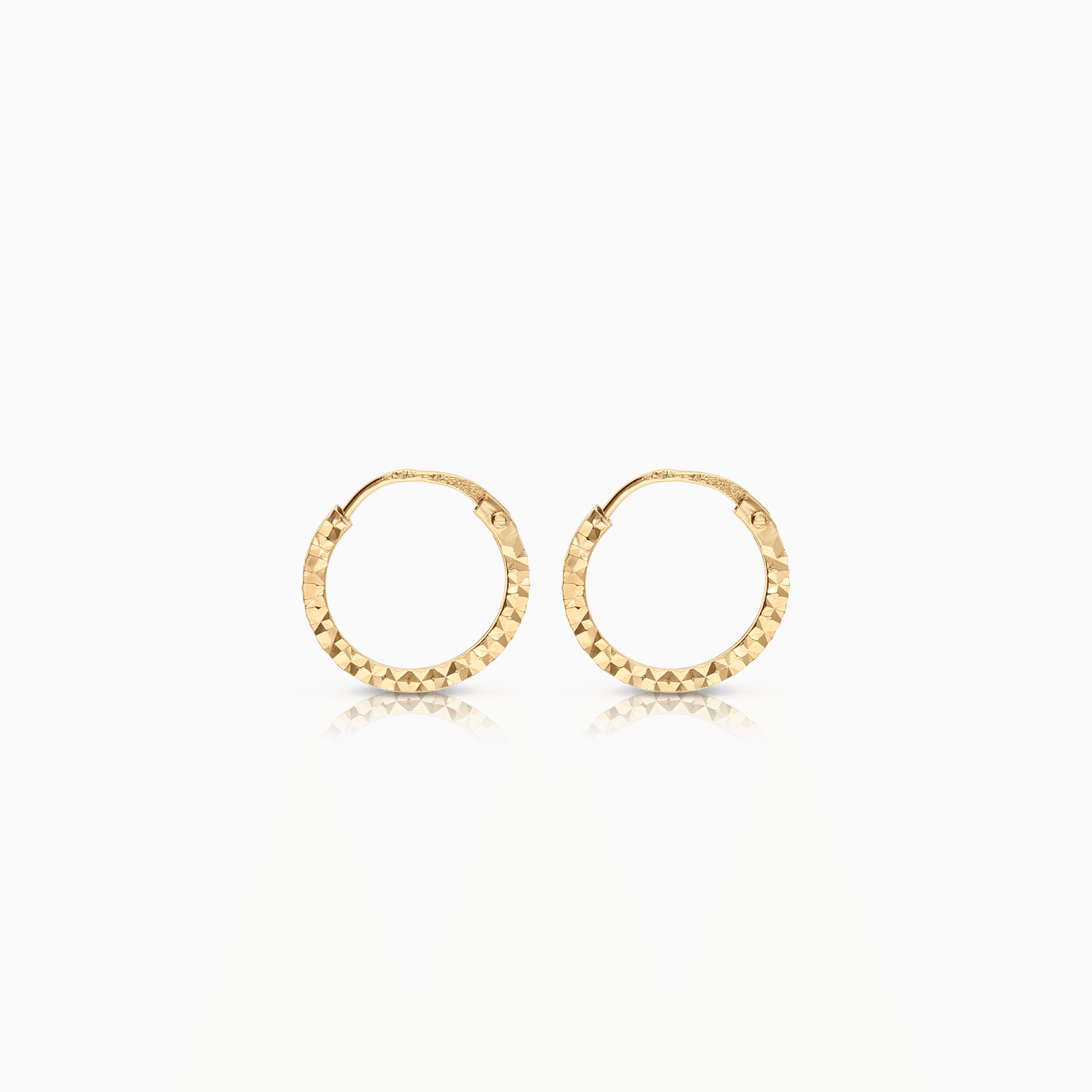 Gold hoop earrings 0.37g 18K gold