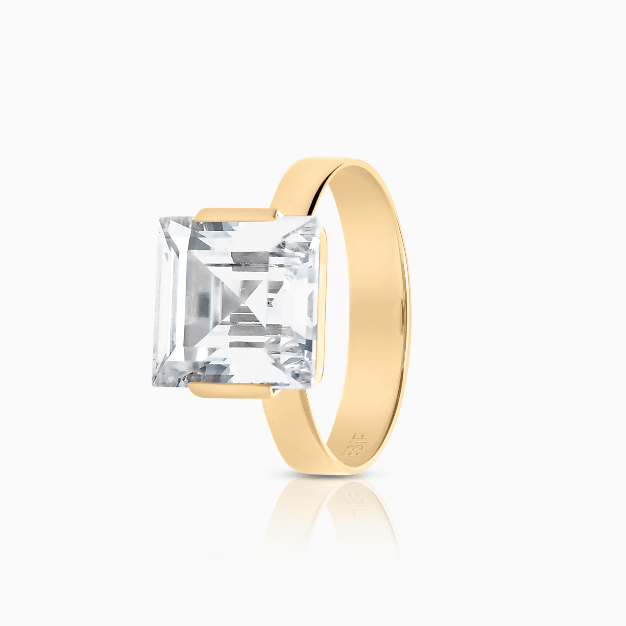 Guldring med en vit sten 3,42g 18K guld