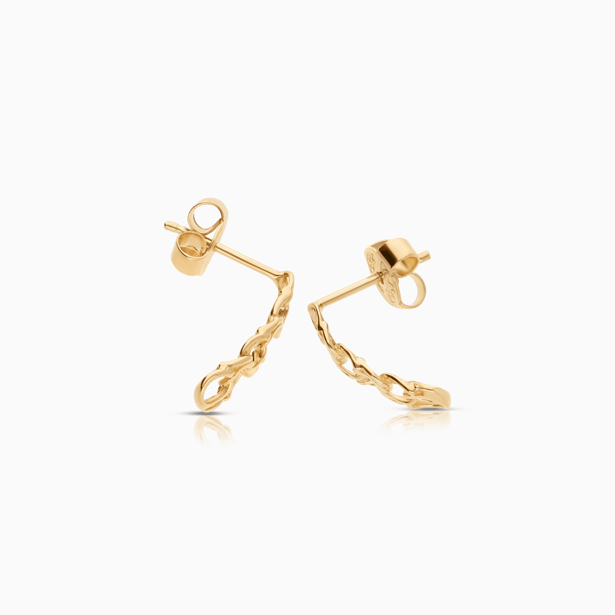 Bismarck earrings 1.20g 18K gold