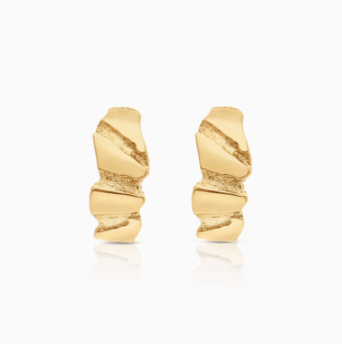 Gold earrings 2.22g 18K gold