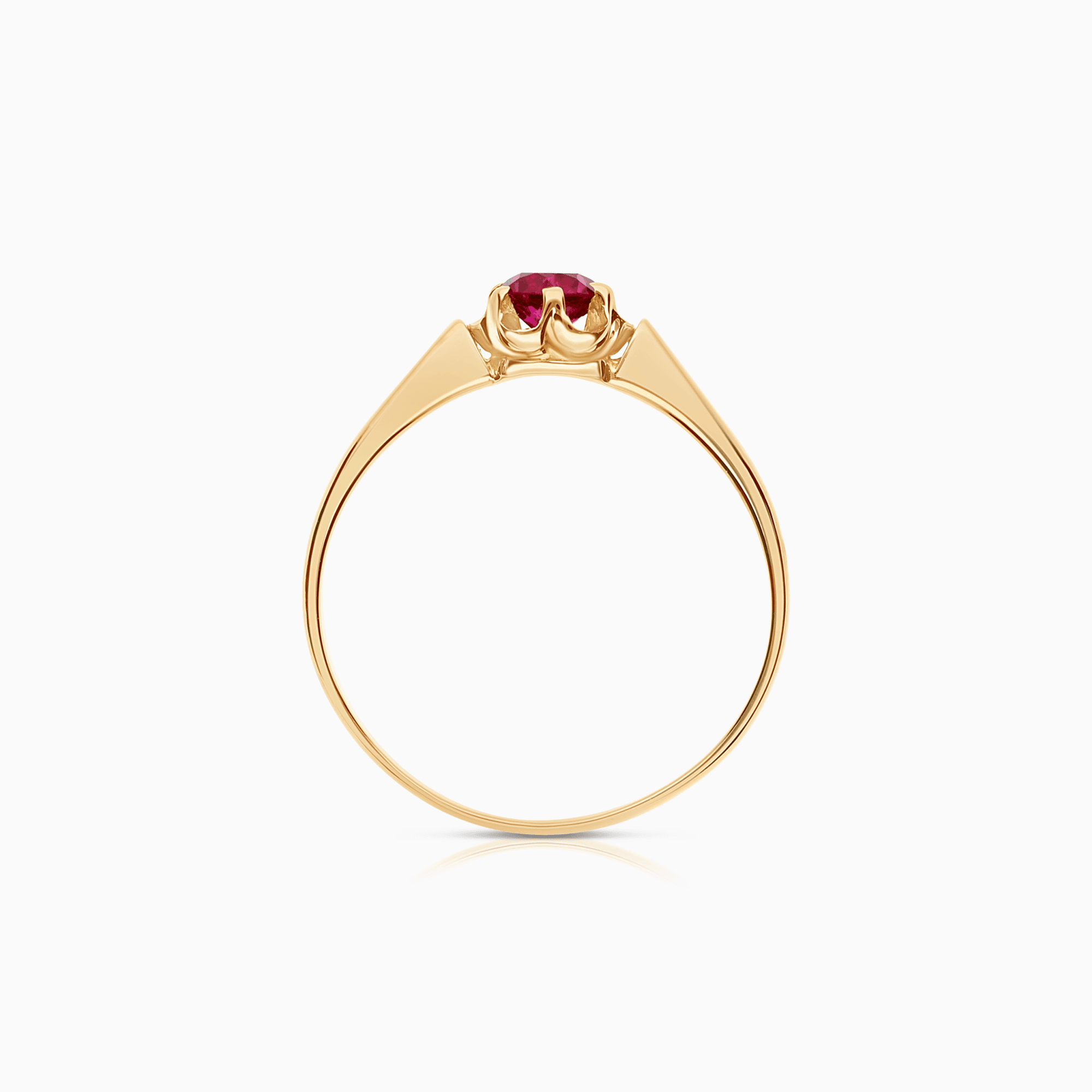 Guldring med en röd rubin 2,47g 18K guld