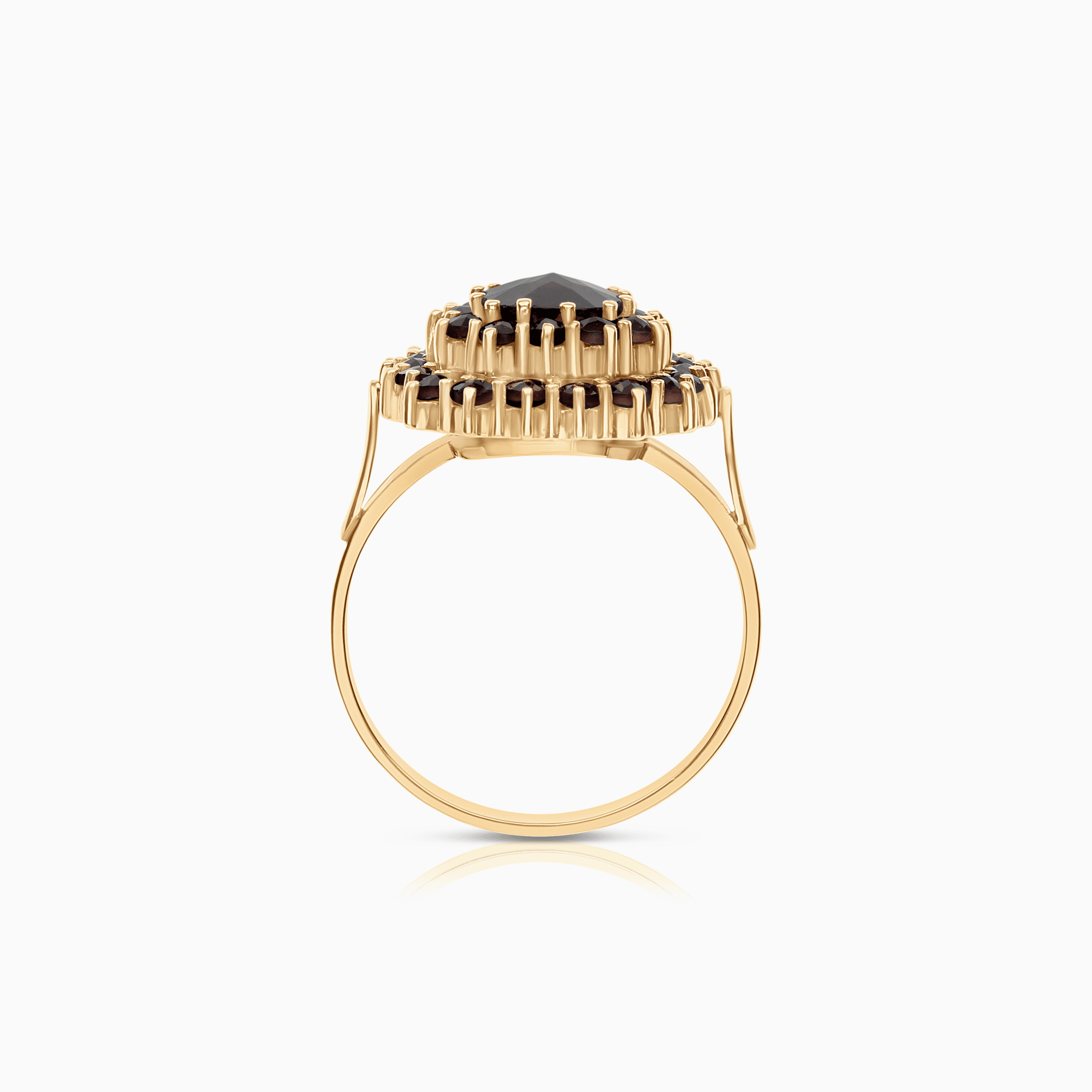 Guldring med röda granater 5,10g 18K guld