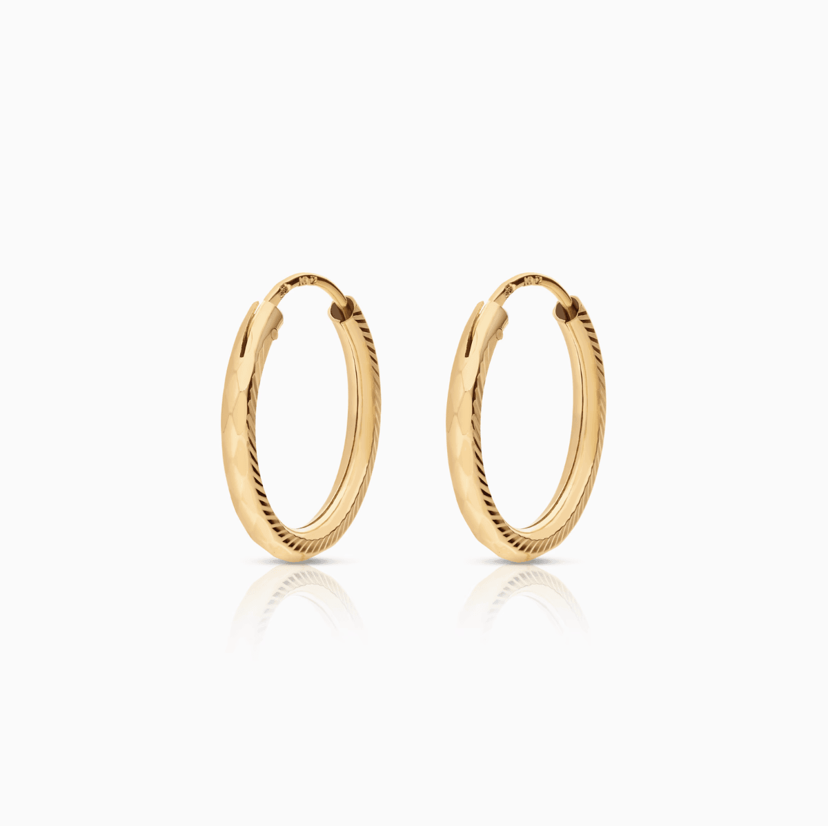 Gold Earrings Hoops 0.82g 18K Gold