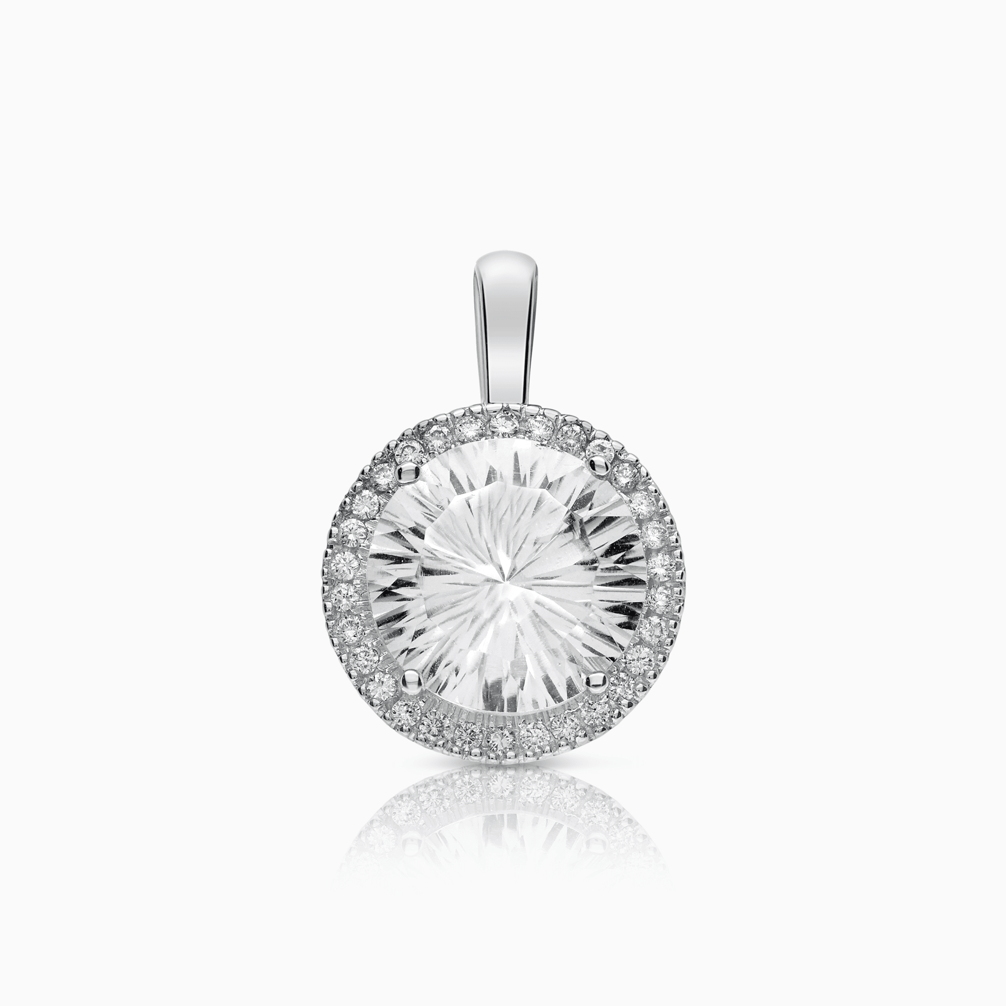 Hängsmycke med diamanter och en vit kvarts 0,21ct 18K vitguld