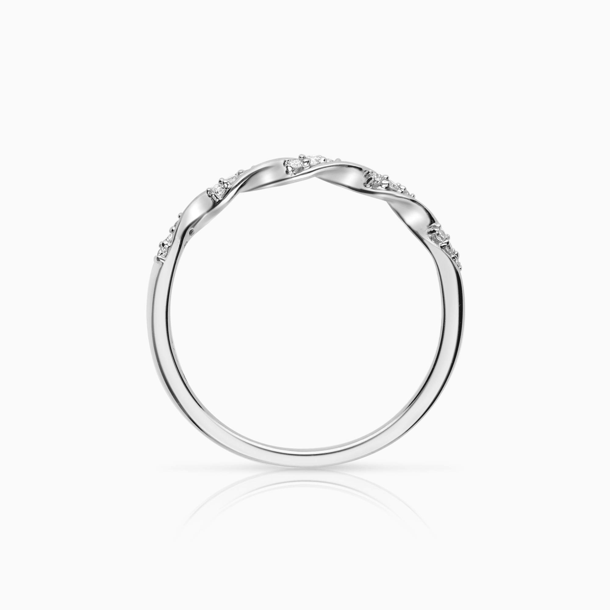 Diamond ring 0.04ct 9K white gold